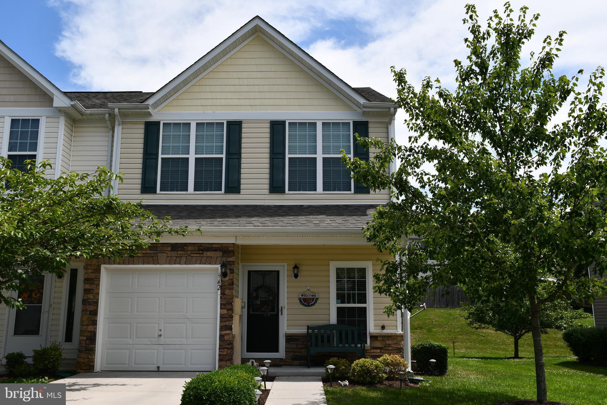 ARCHERS ROCK - Residential