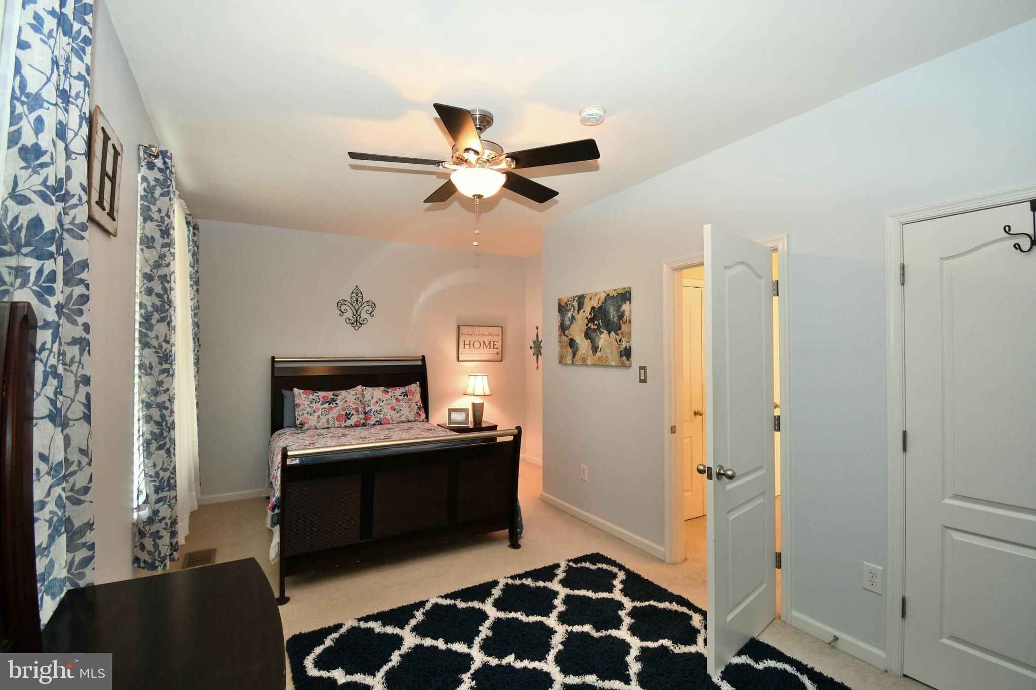 ARCHERS ROCK - Residential