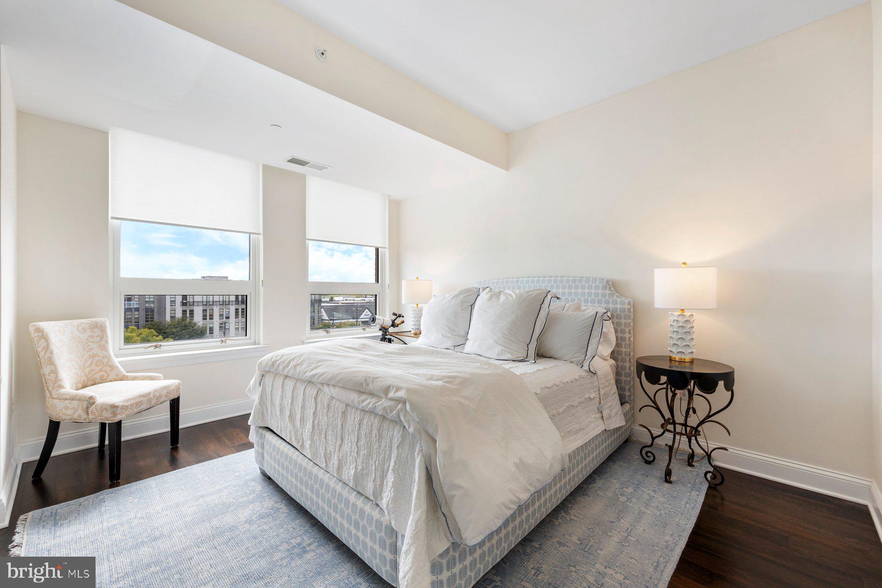 HAMPDEN ROW - Residential