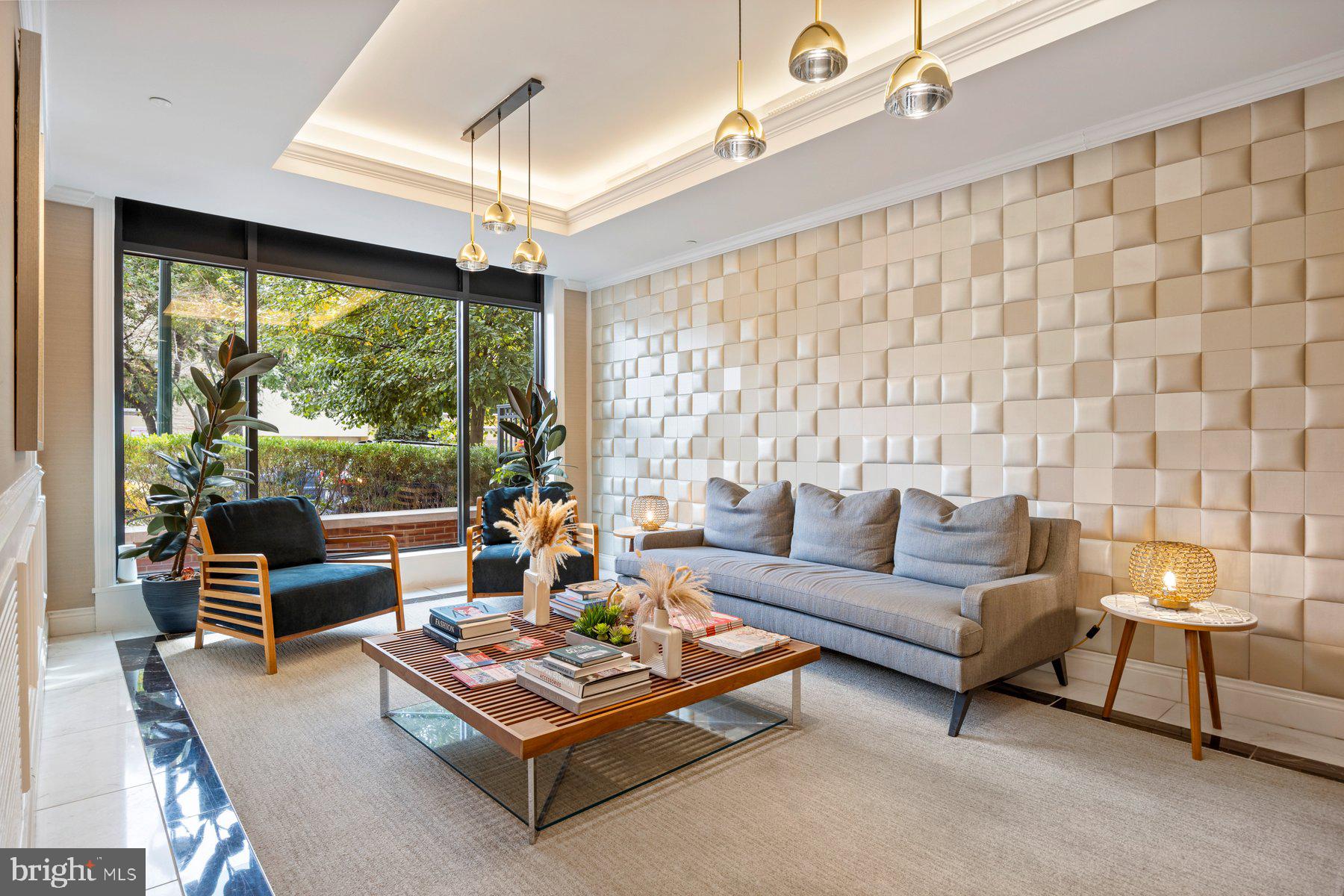 HAMPDEN ROW - Residential