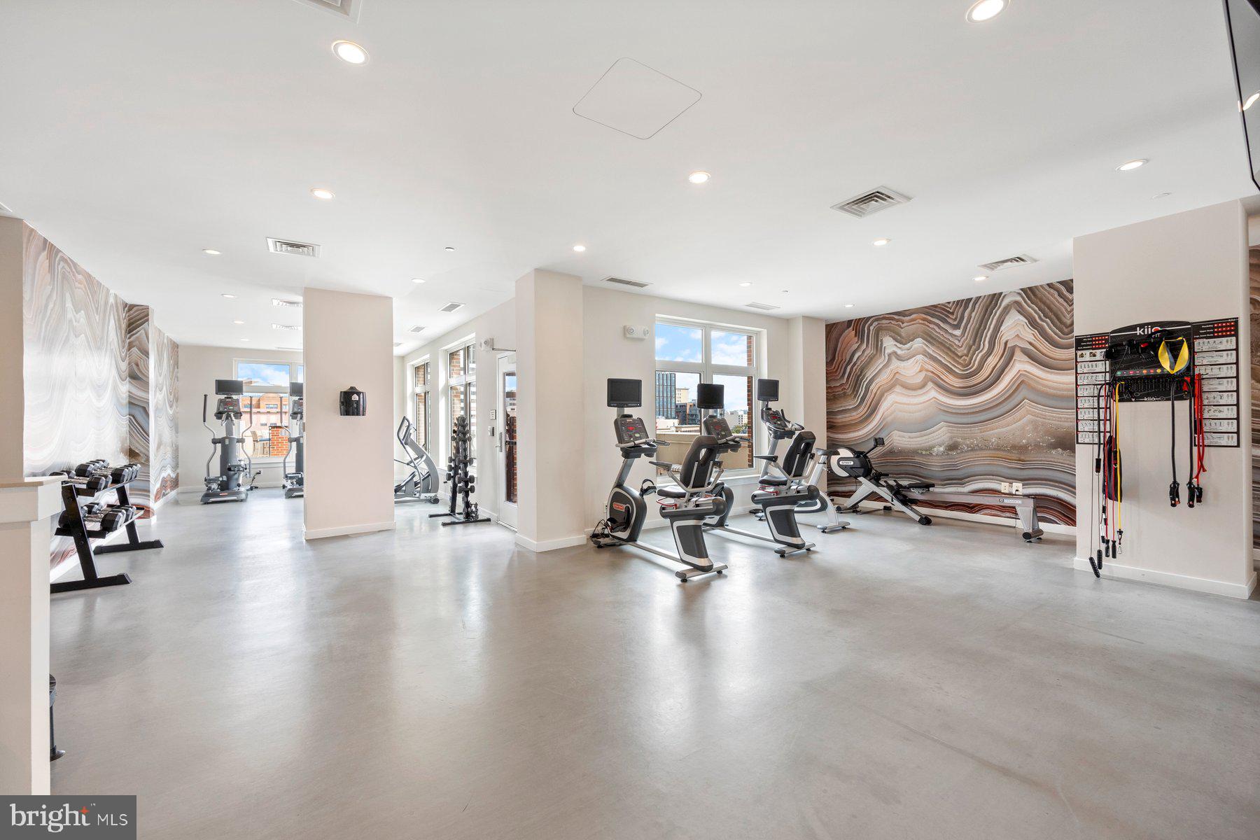 HAMPDEN ROW - Residential