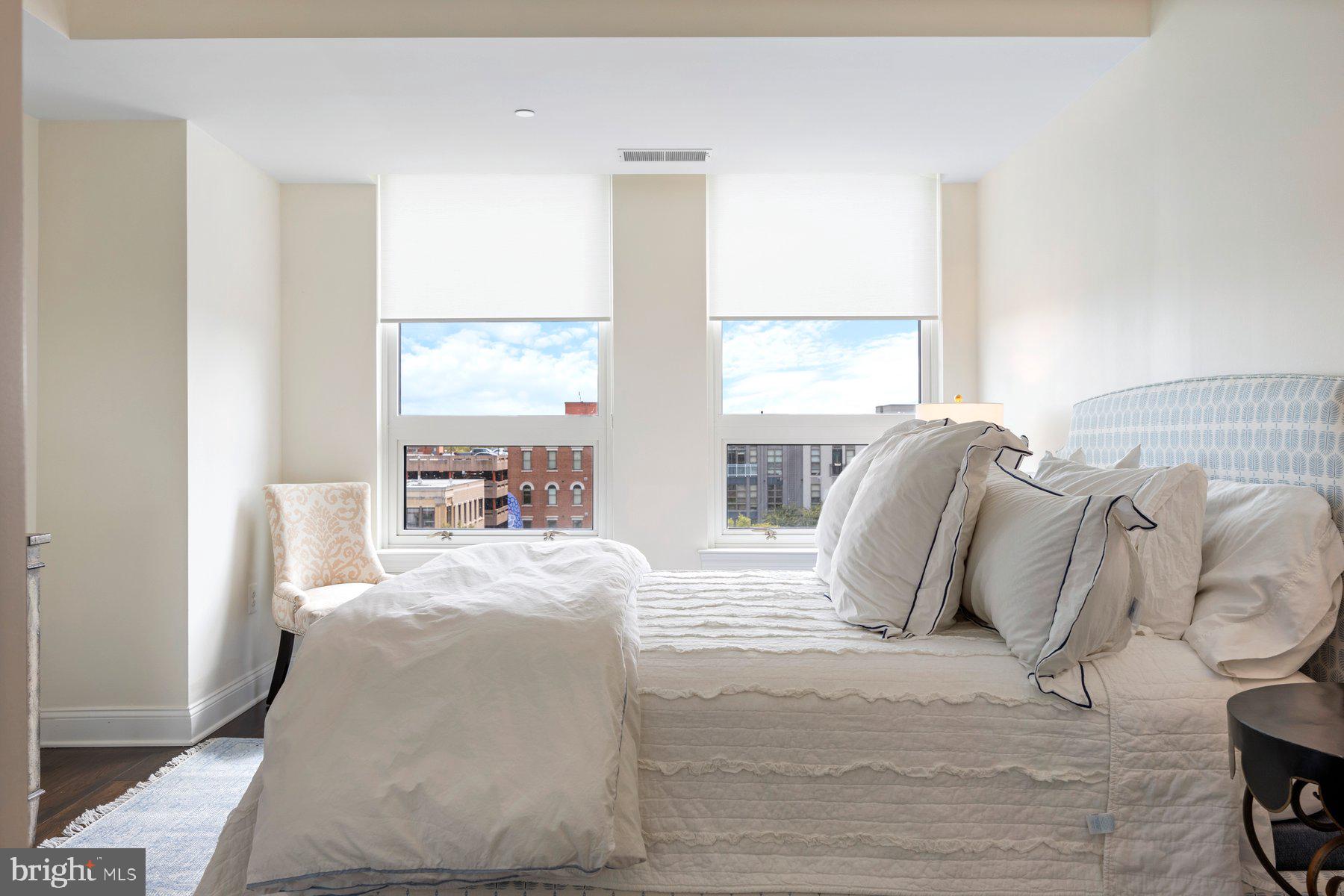 HAMPDEN ROW - Residential