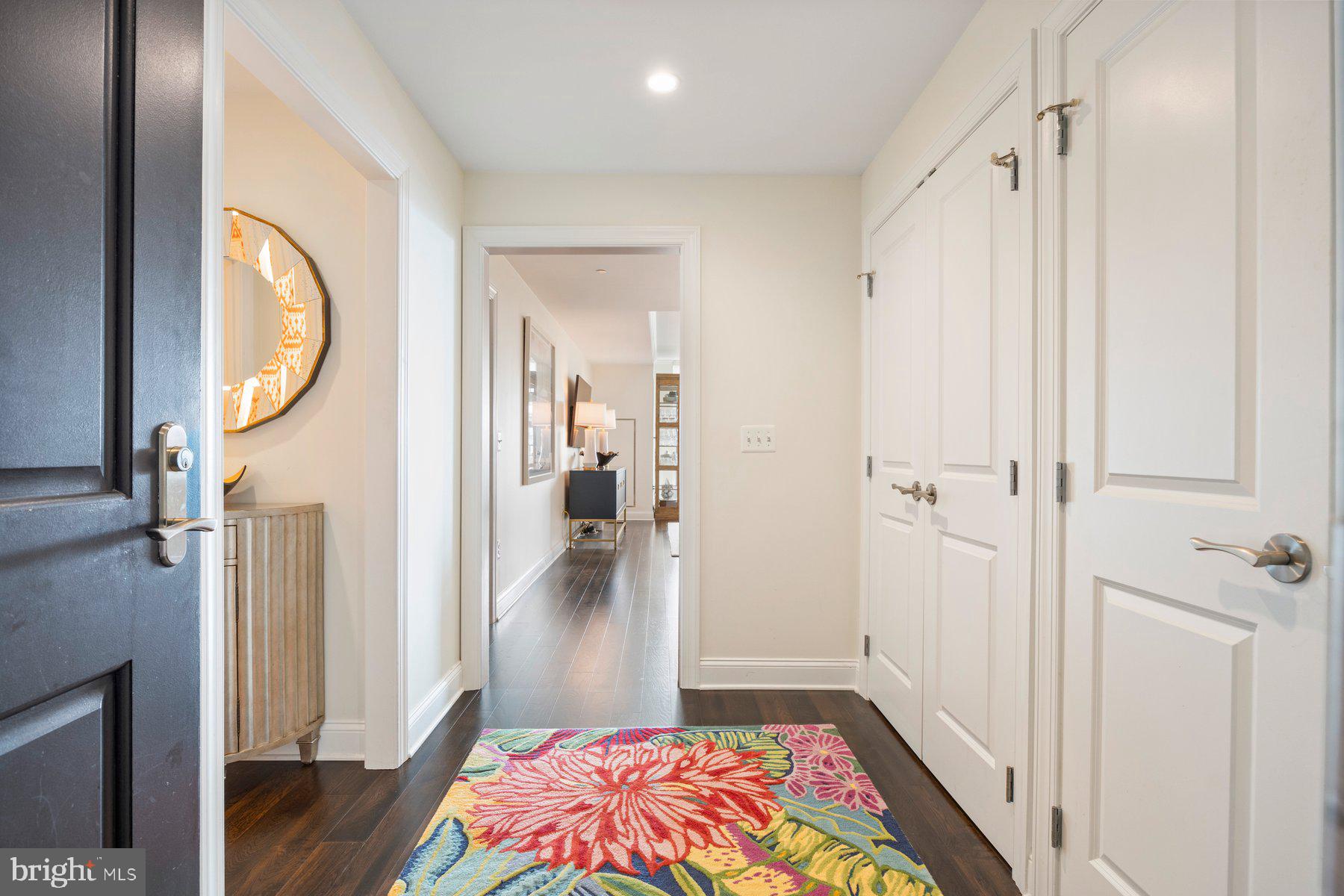 HAMPDEN ROW - Residential