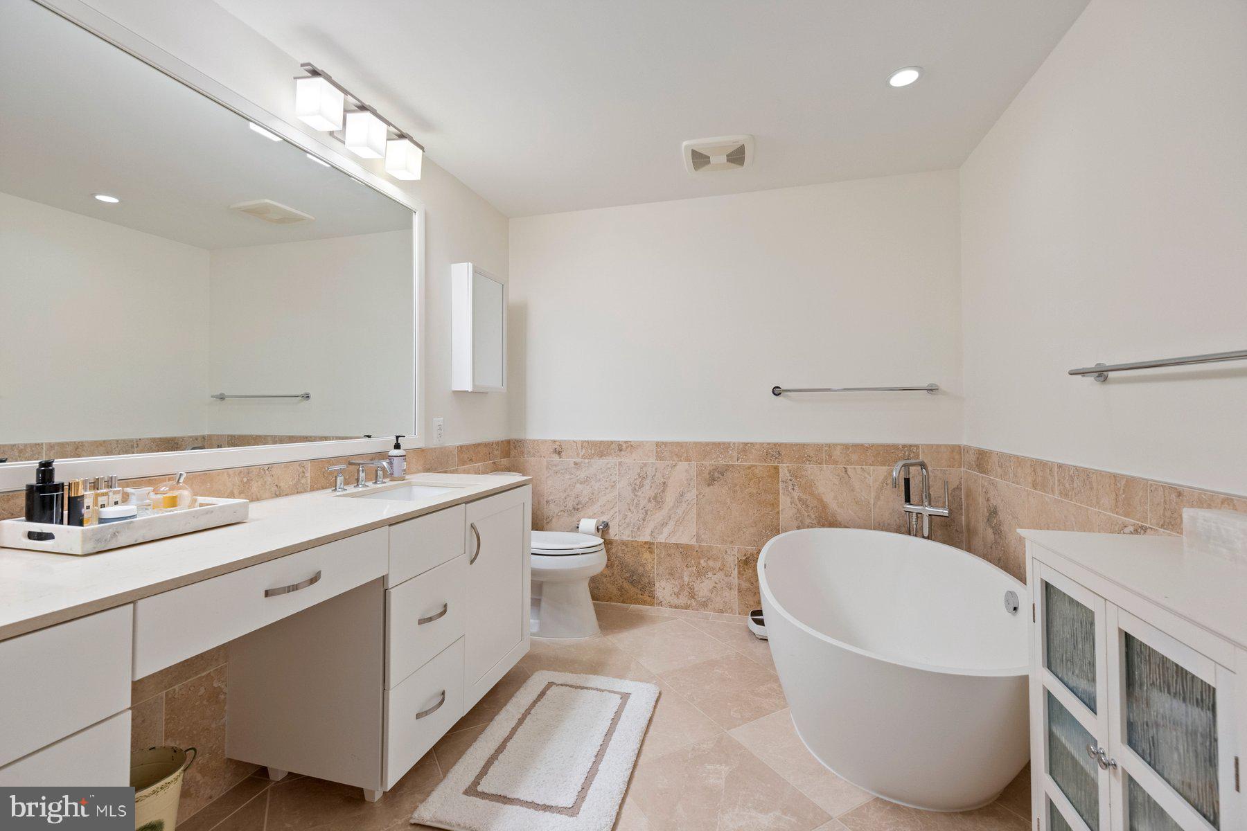 HAMPDEN ROW - Residential