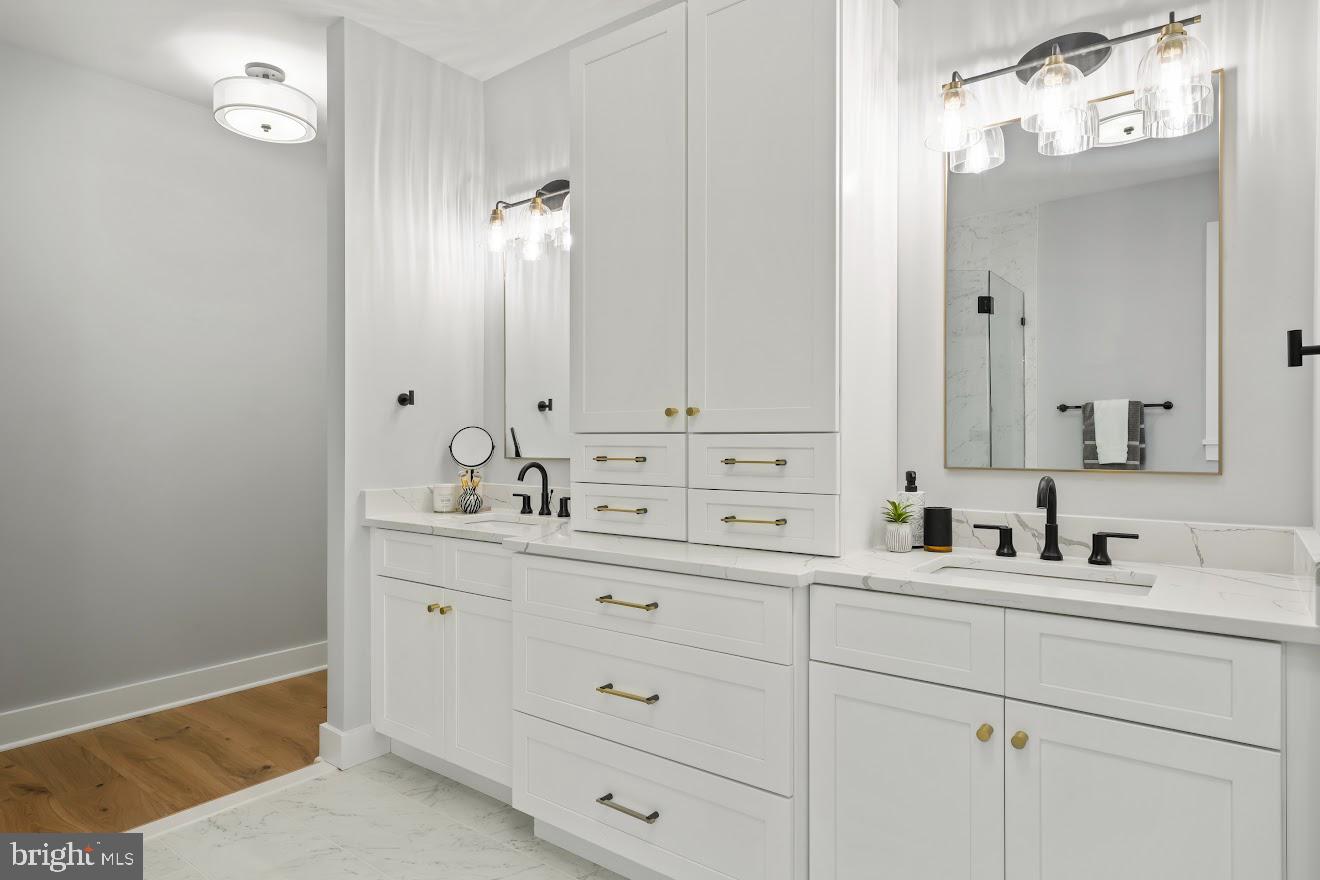 CLIFTON GREEN - Residential