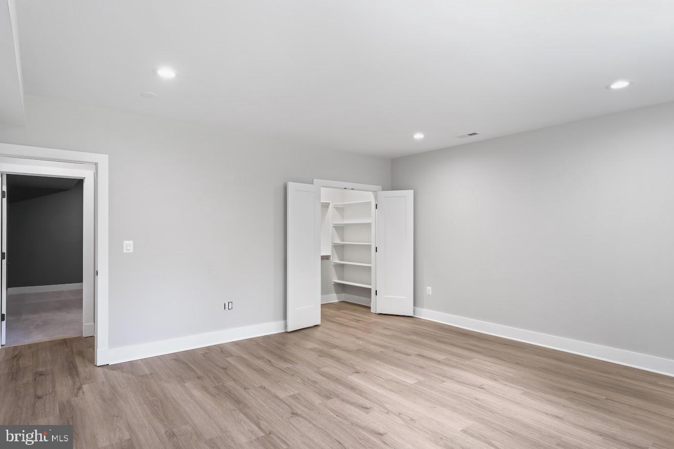 CLIFTON GREEN - Residential