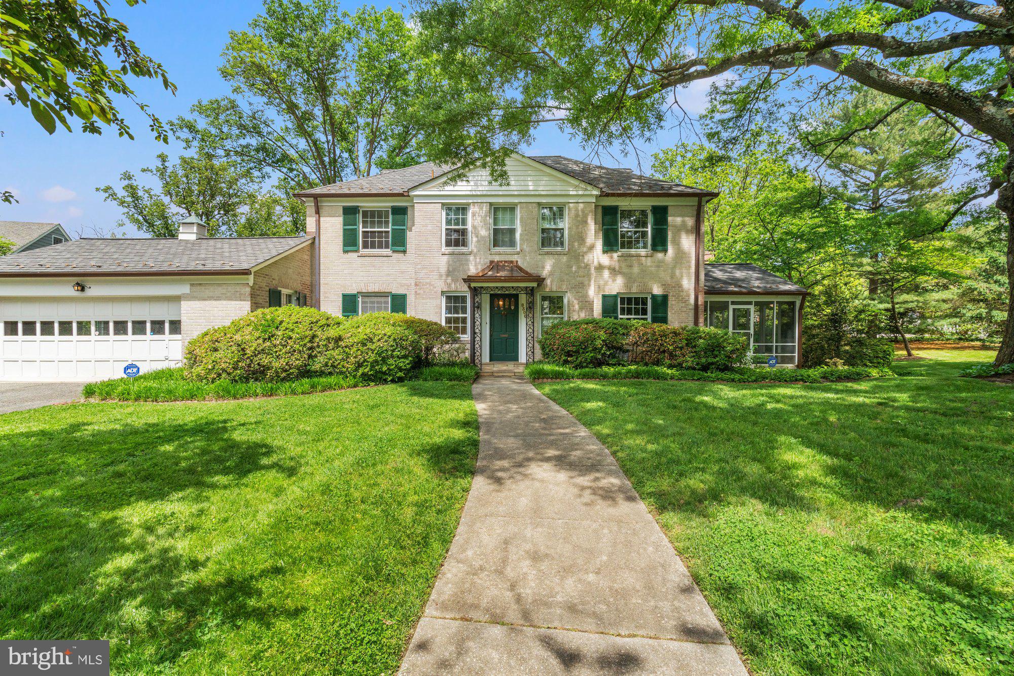 Located on a quiet cul-de-sac in the coveted The Hamlet neighborhood, this beautiful, spacious colonial home offers 6 bedrooms and 4.5 baths. With over 7,104 sq ft of living space to enjoy, this light-filled home with a welcoming floor plan boasts beautiful hardwood floors throughout, a sunroom, 2 terraces (one is covered), and an ample basement area that includes a bedroom suite. The lush surrounding grounds are professionally landscaped and an oasis for those who appreciate this property's abundant natural beauty.