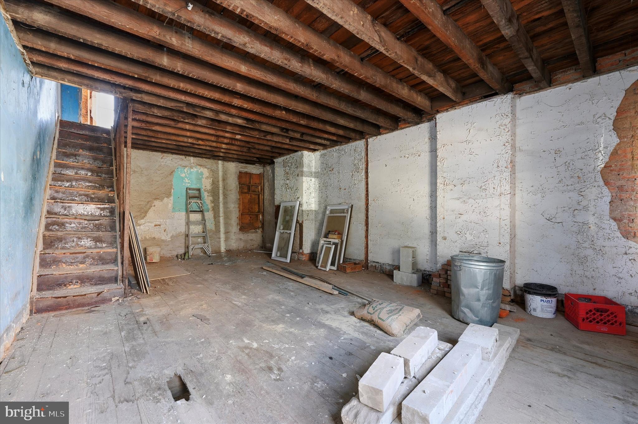 POINT BREEZE - Residential