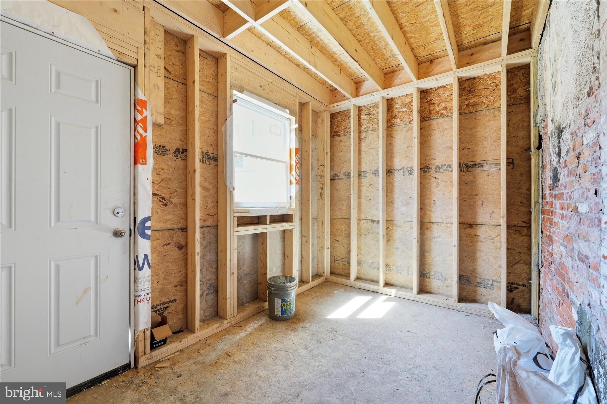 POINT BREEZE - Residential