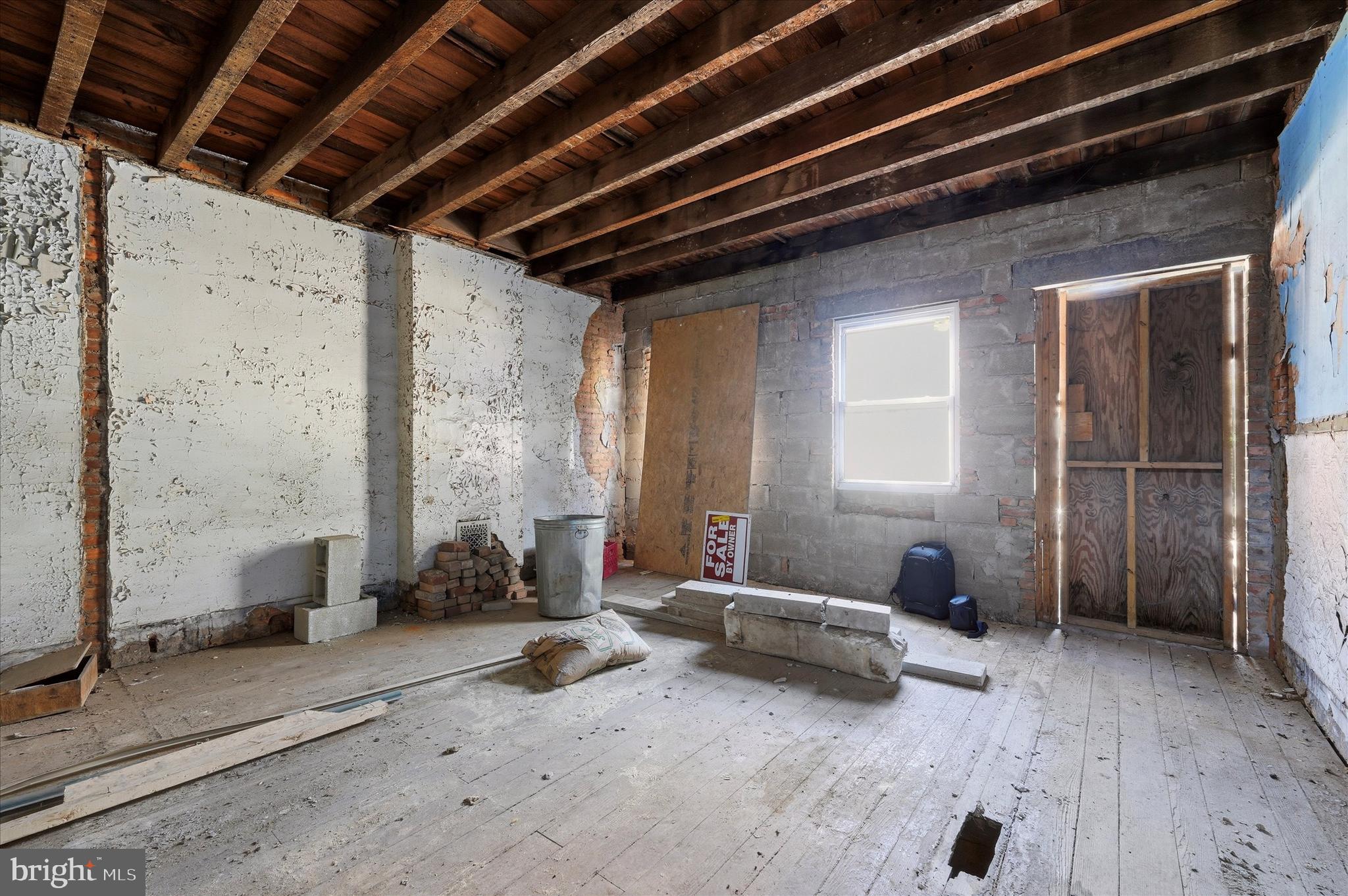 POINT BREEZE - Residential