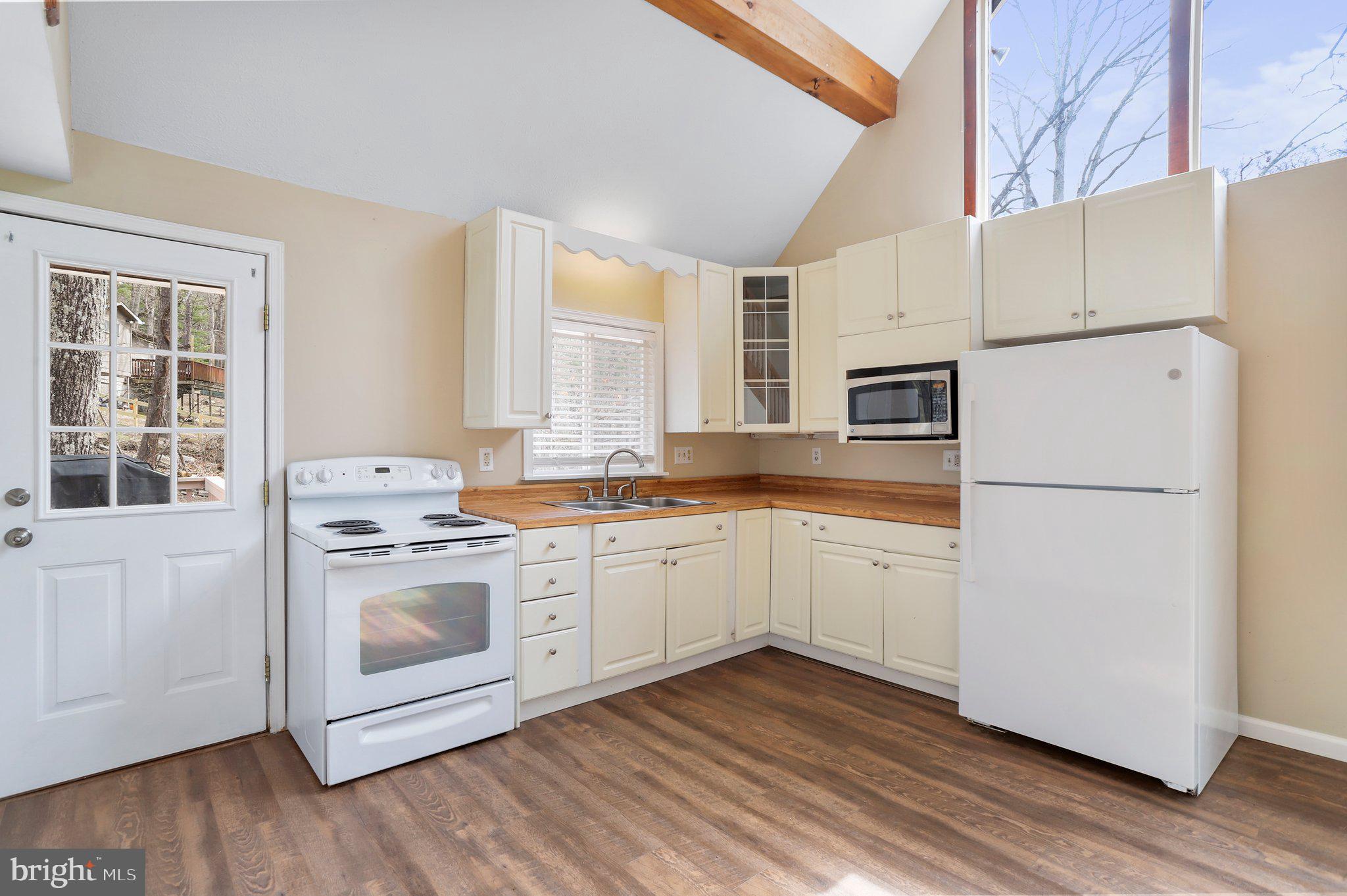 GLENWOOD FOREST - Residential