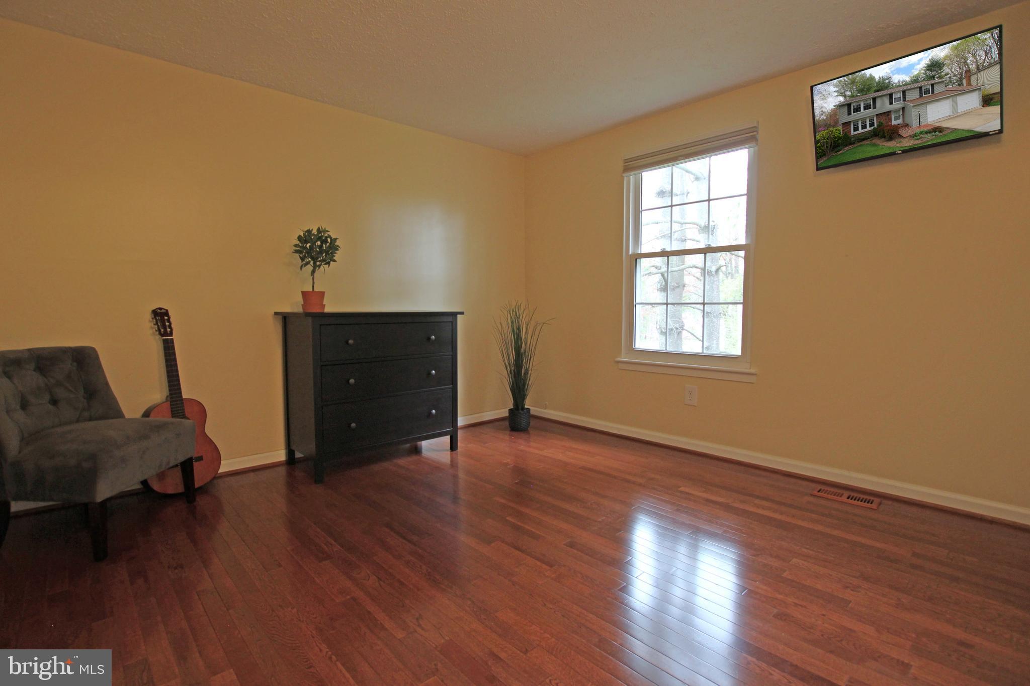 MONTCLAIR/COUNTRY CLUB - Residential