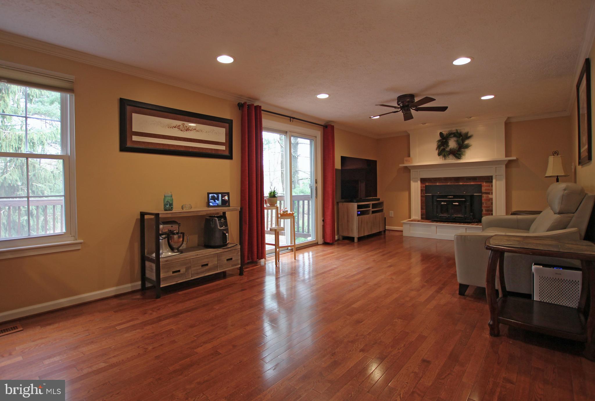 MONTCLAIR/COUNTRY CLUB - Residential