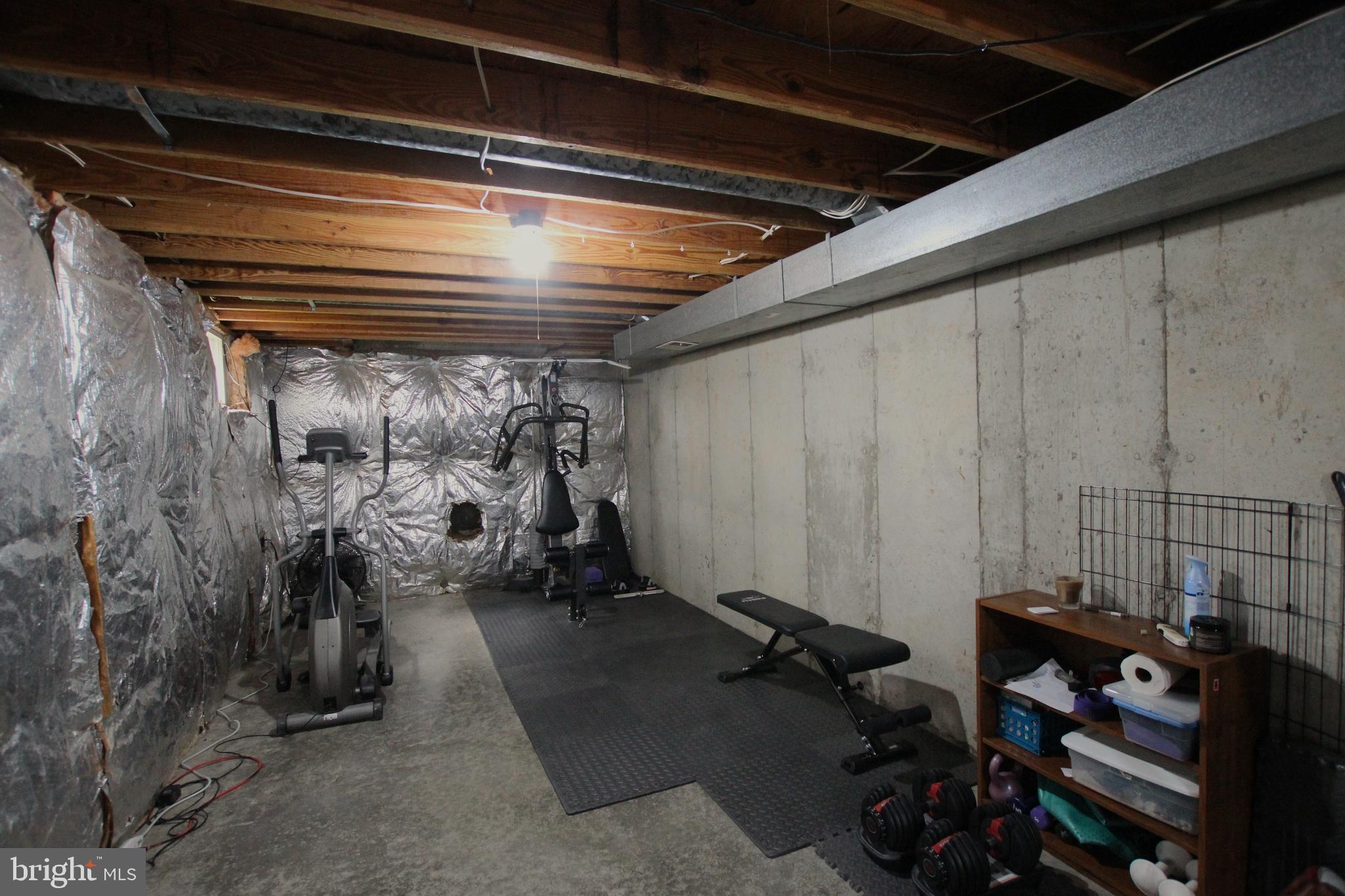 MONTCLAIR/COUNTRY CLUB - Residential