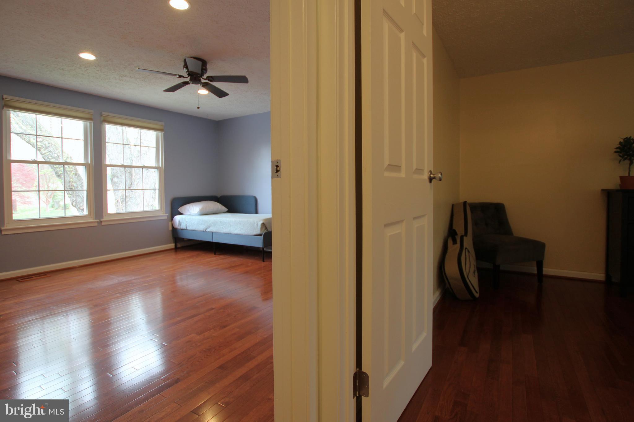 MONTCLAIR/COUNTRY CLUB - Residential