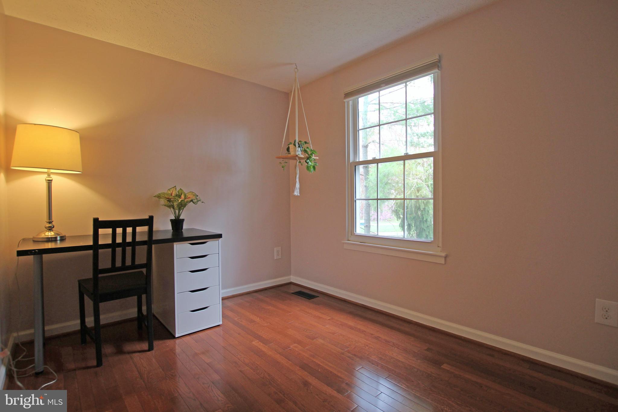 MONTCLAIR/COUNTRY CLUB - Residential