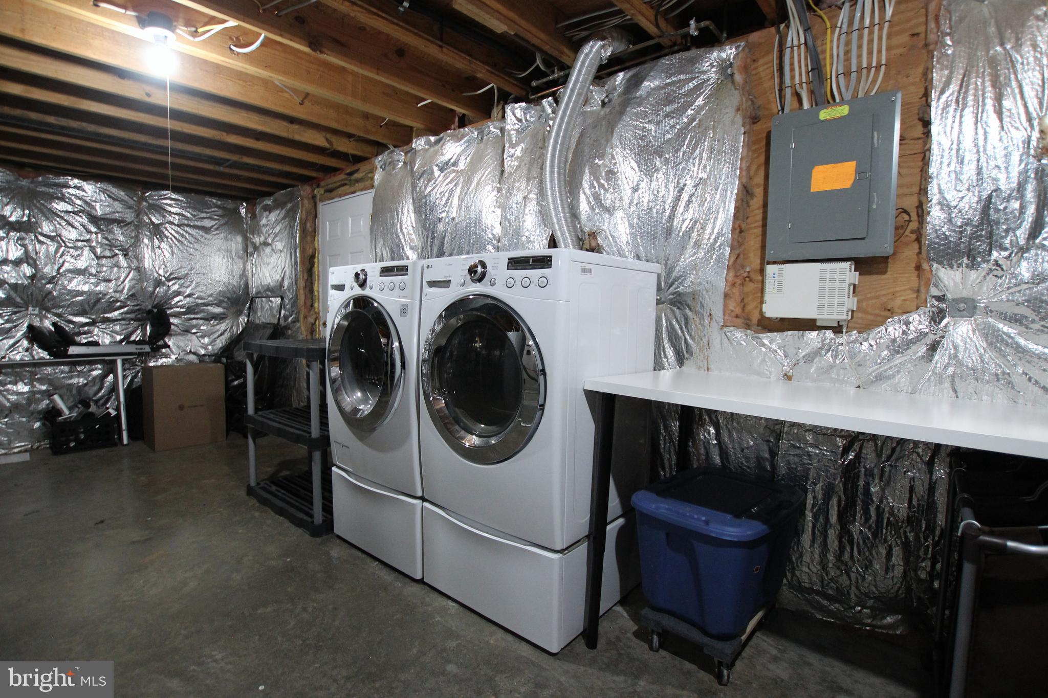 MONTCLAIR/COUNTRY CLUB - Residential