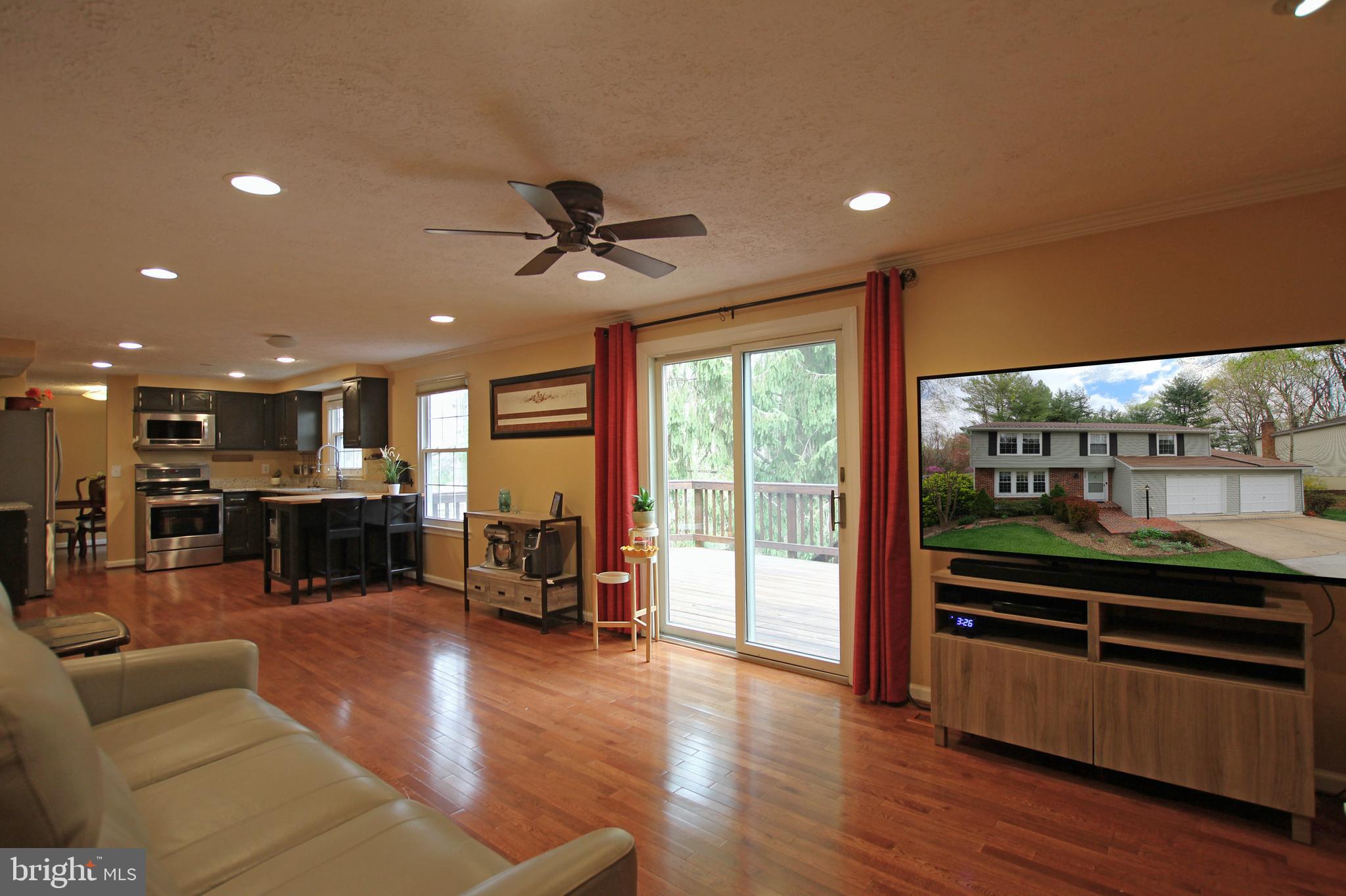 MONTCLAIR/COUNTRY CLUB - Residential