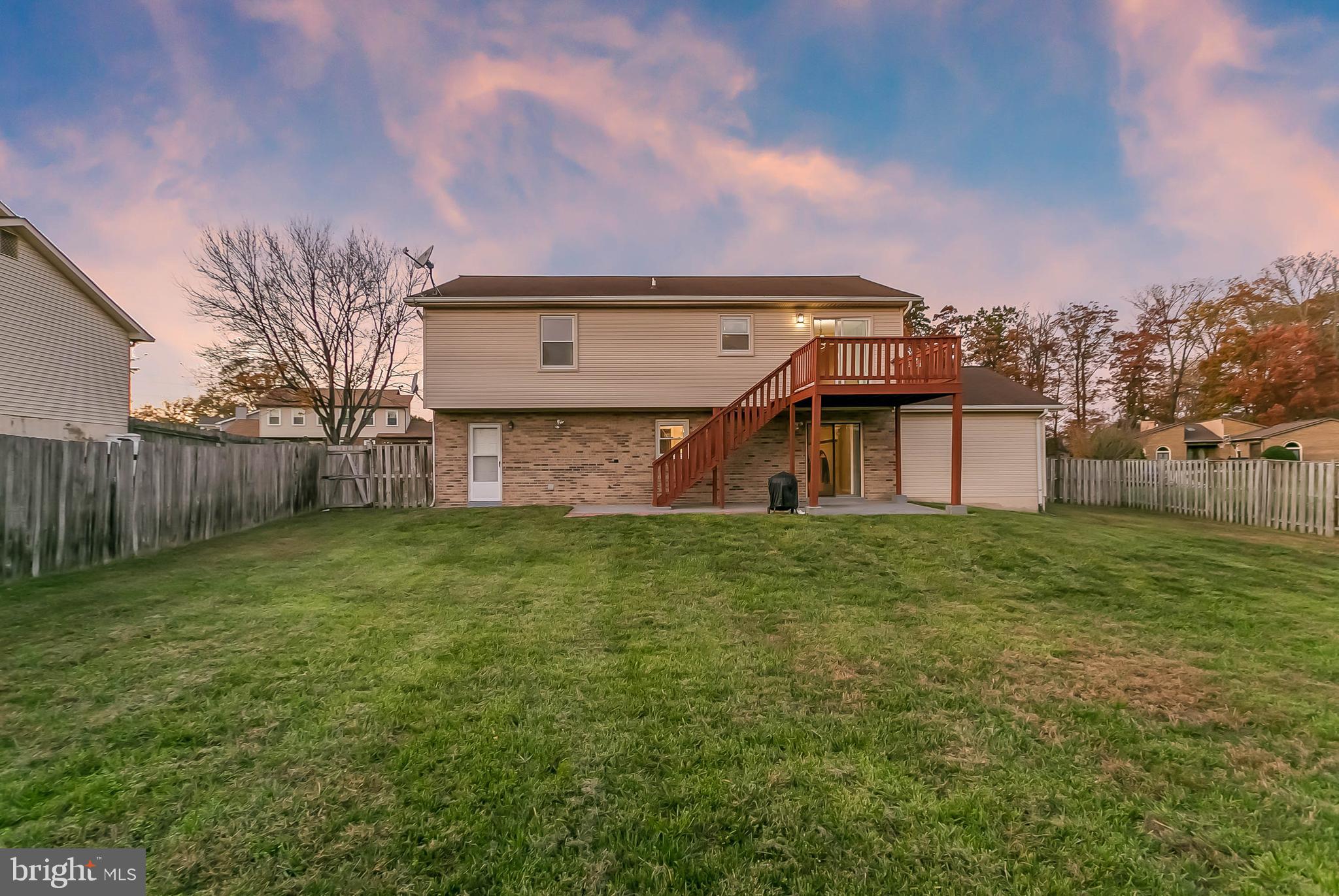 DEN LEE ACRES - Residential