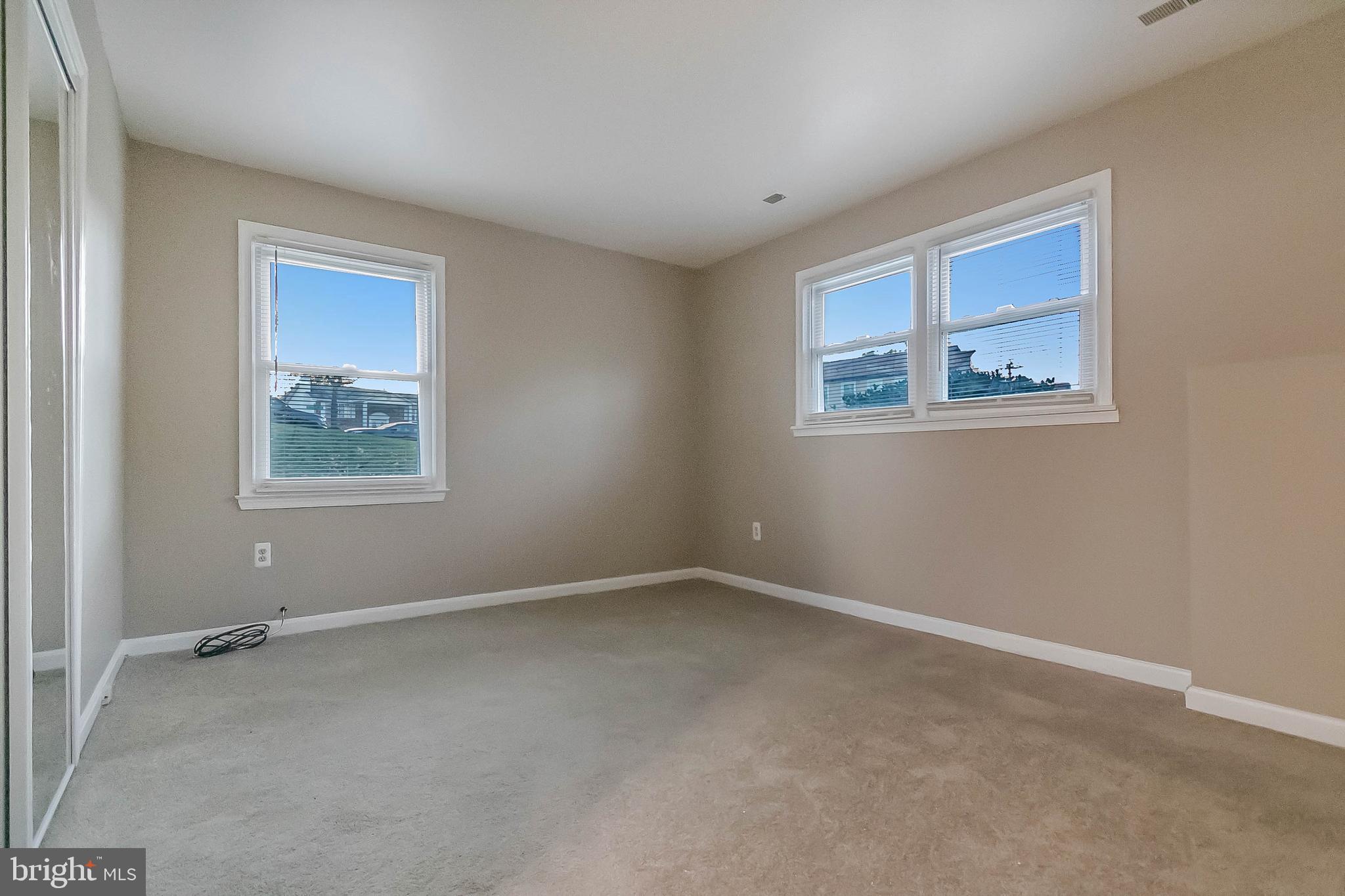 DEN LEE ACRES - Residential