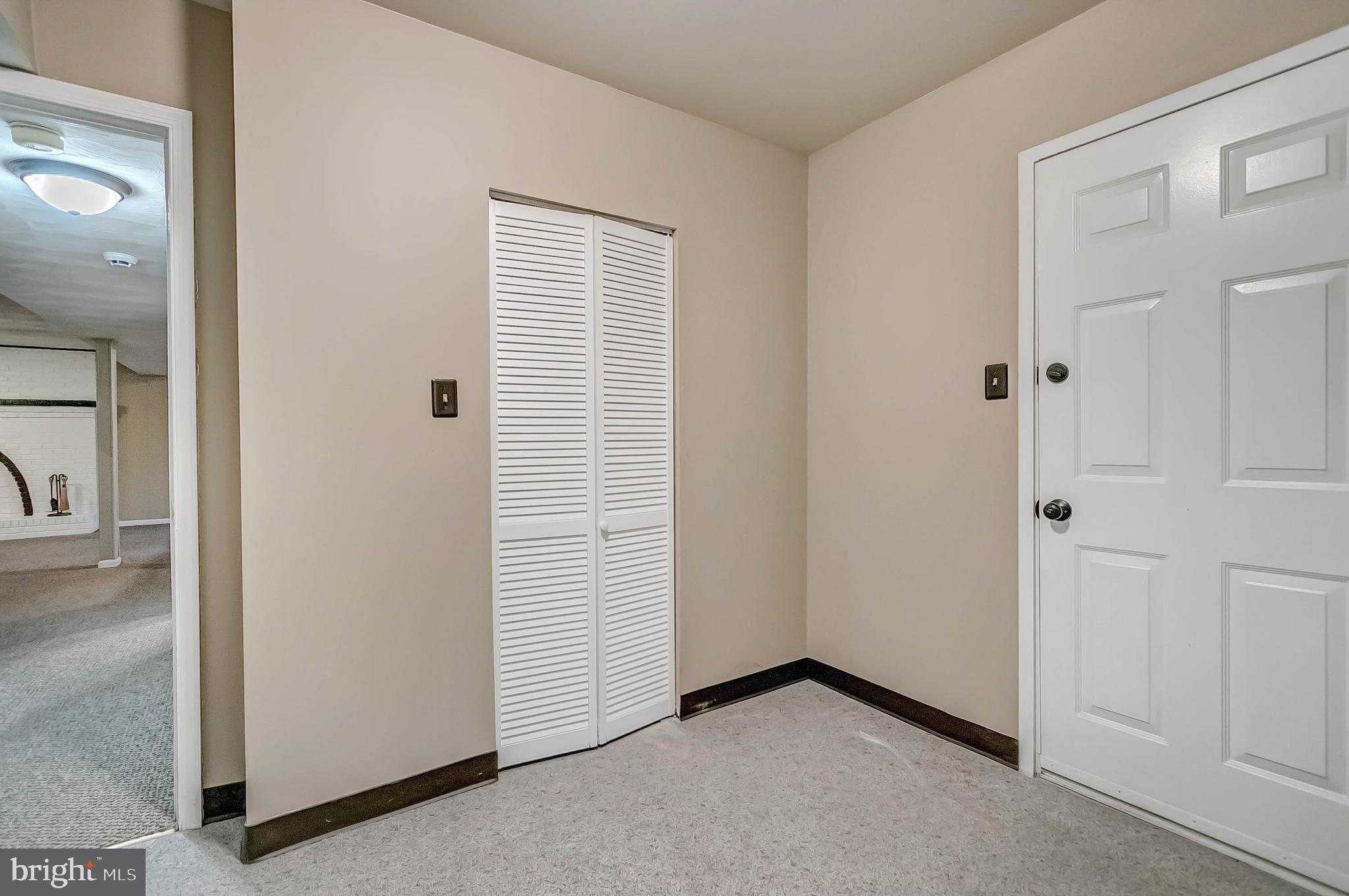 DEN LEE ACRES - Residential