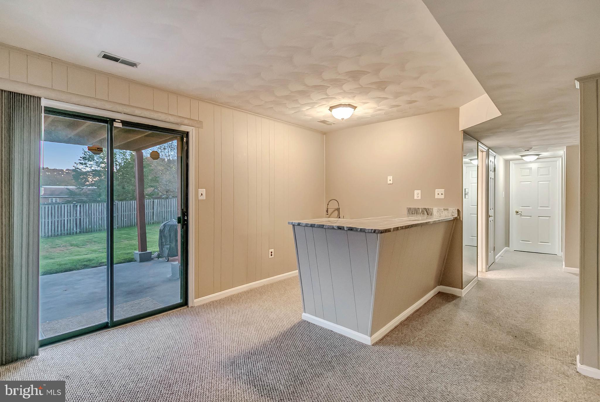 DEN LEE ACRES - Residential