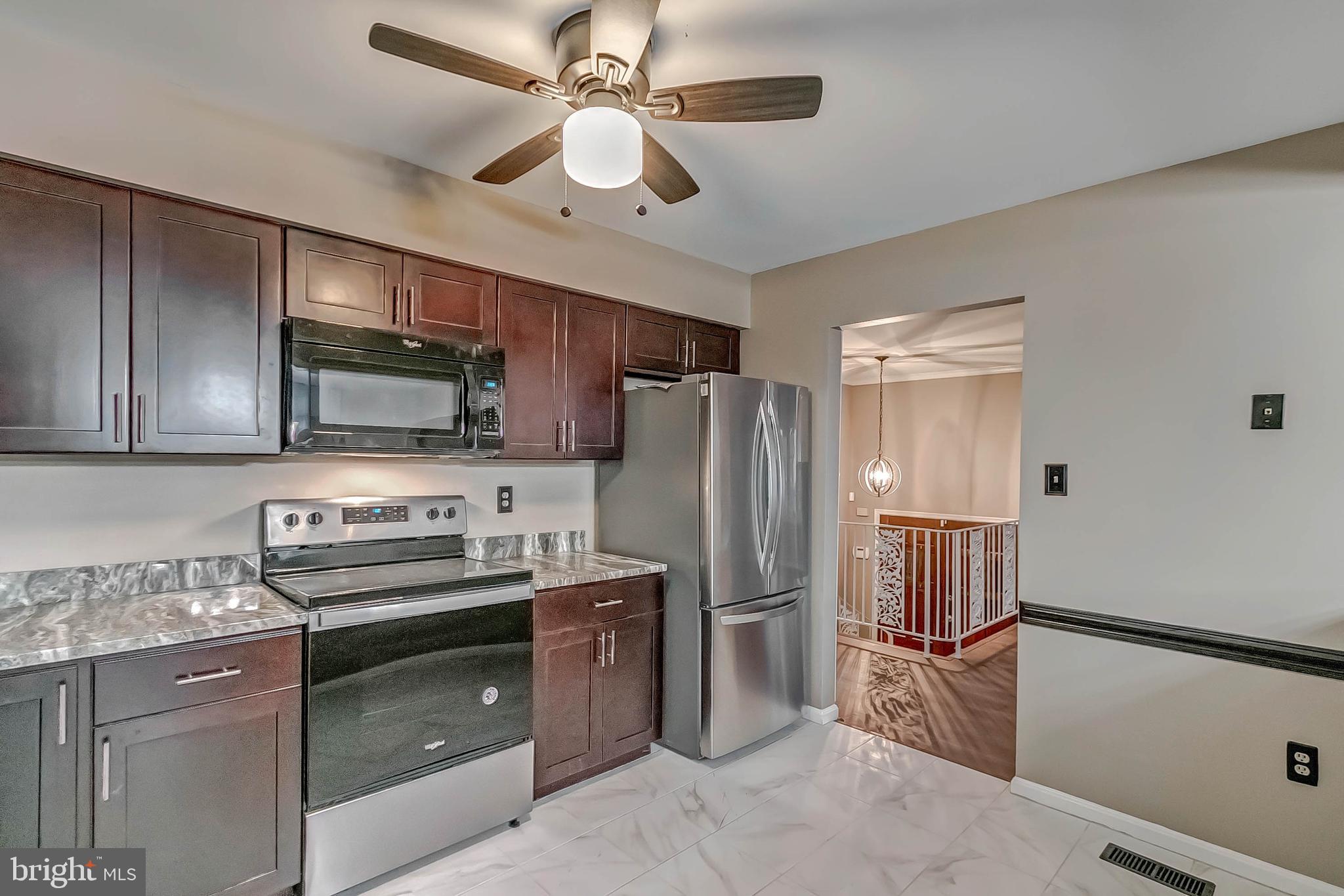 DEN LEE ACRES - Residential