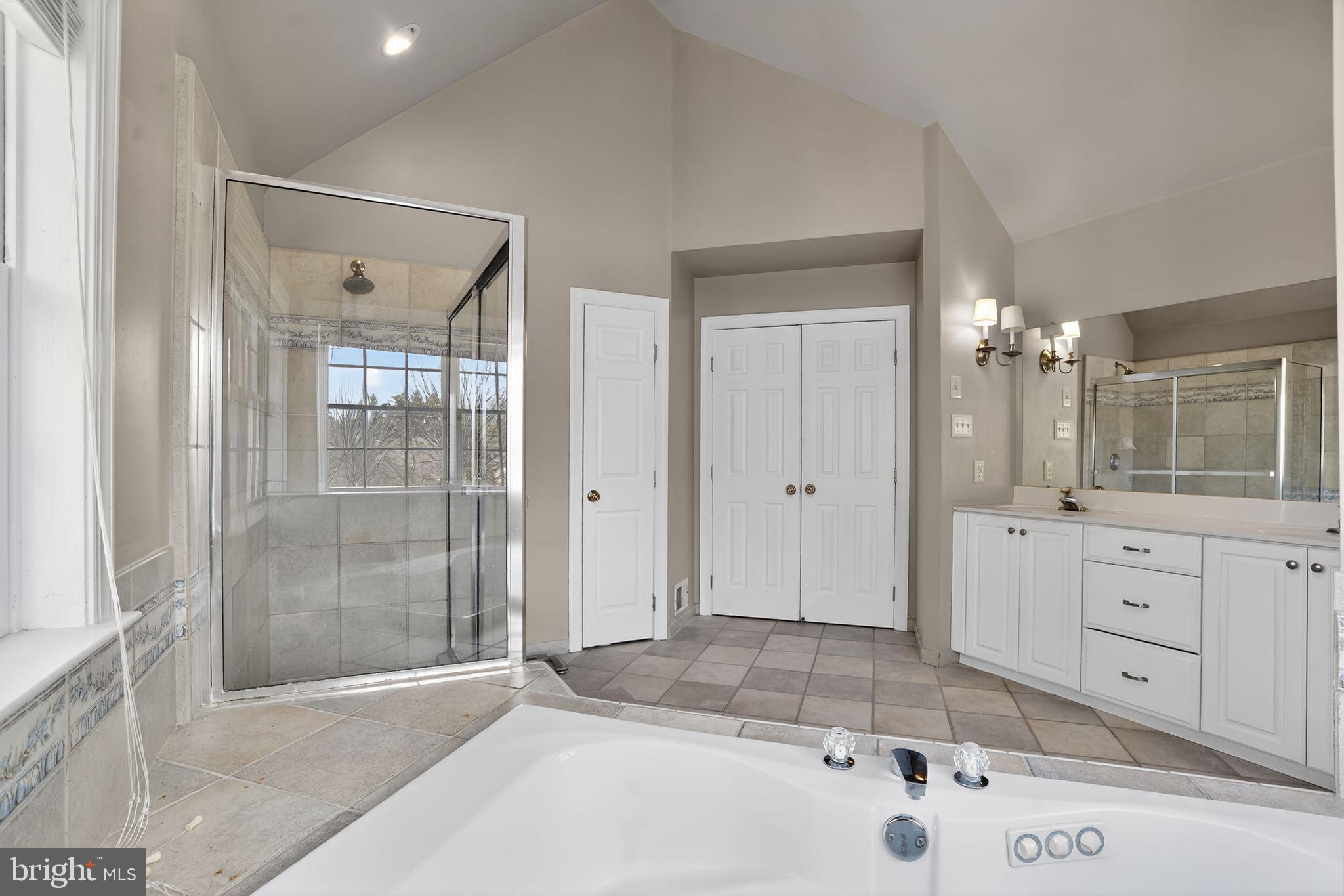 OAKHURST - Residential