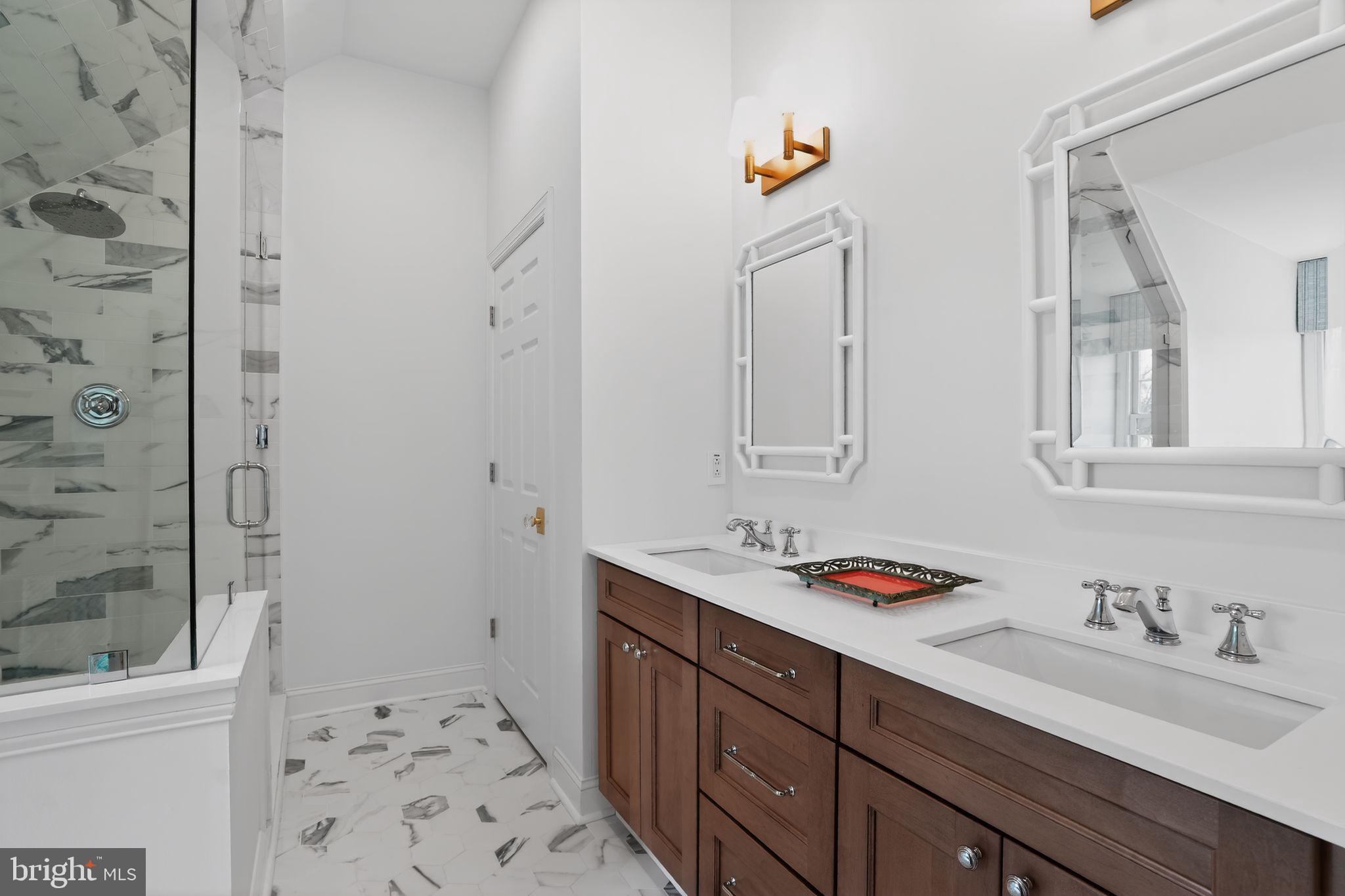 OAKHURST - Residential