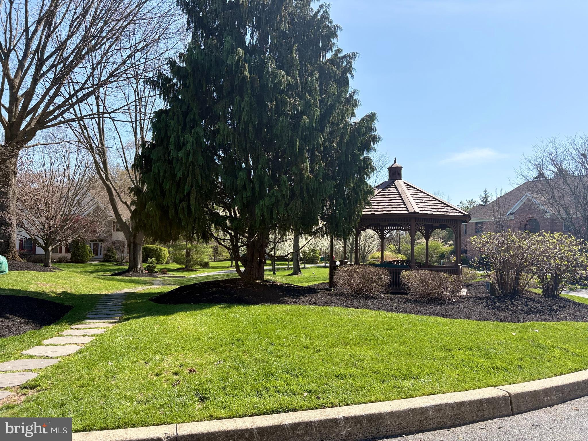 OAKHURST - Residential