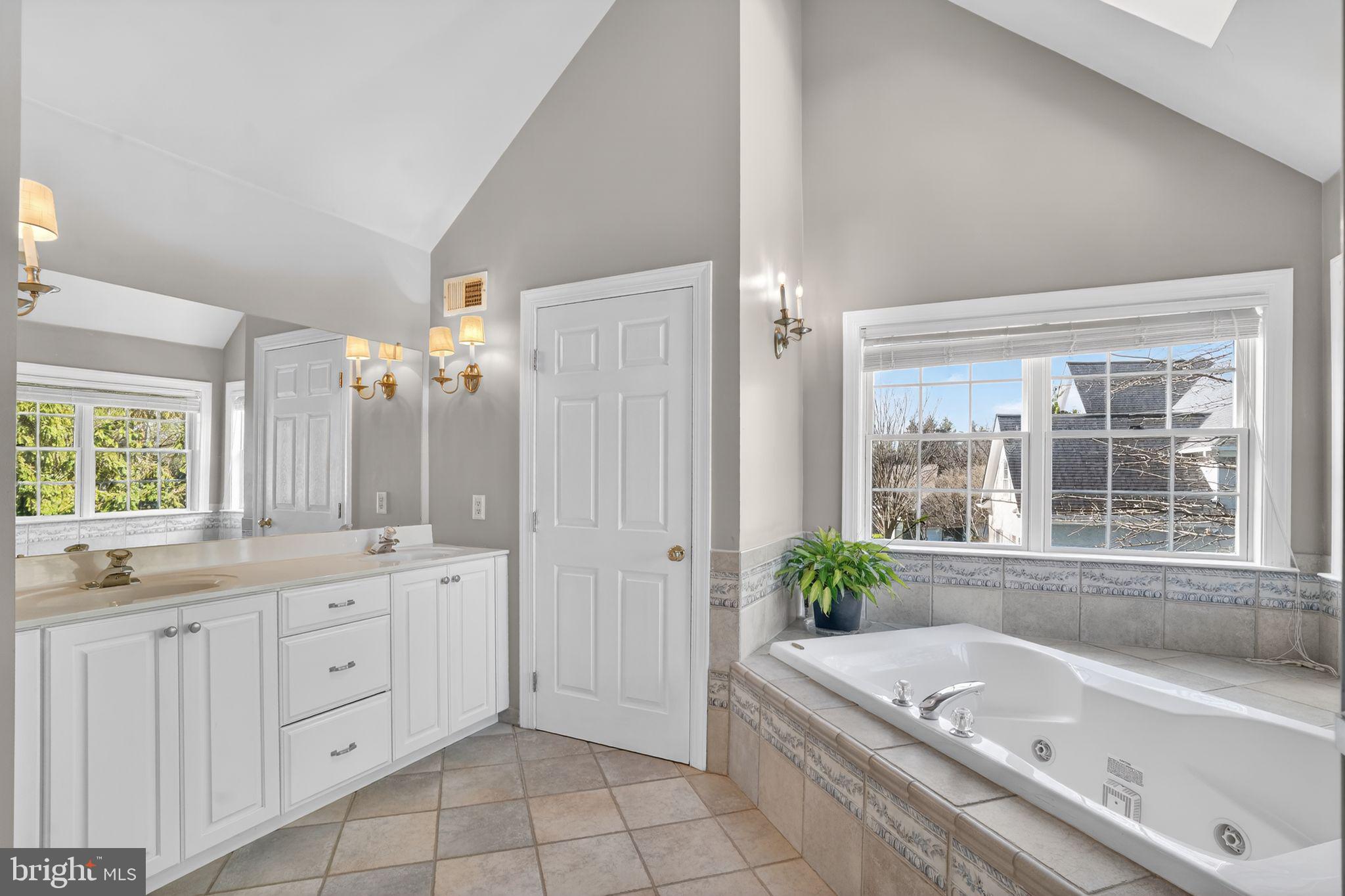 OAKHURST - Residential