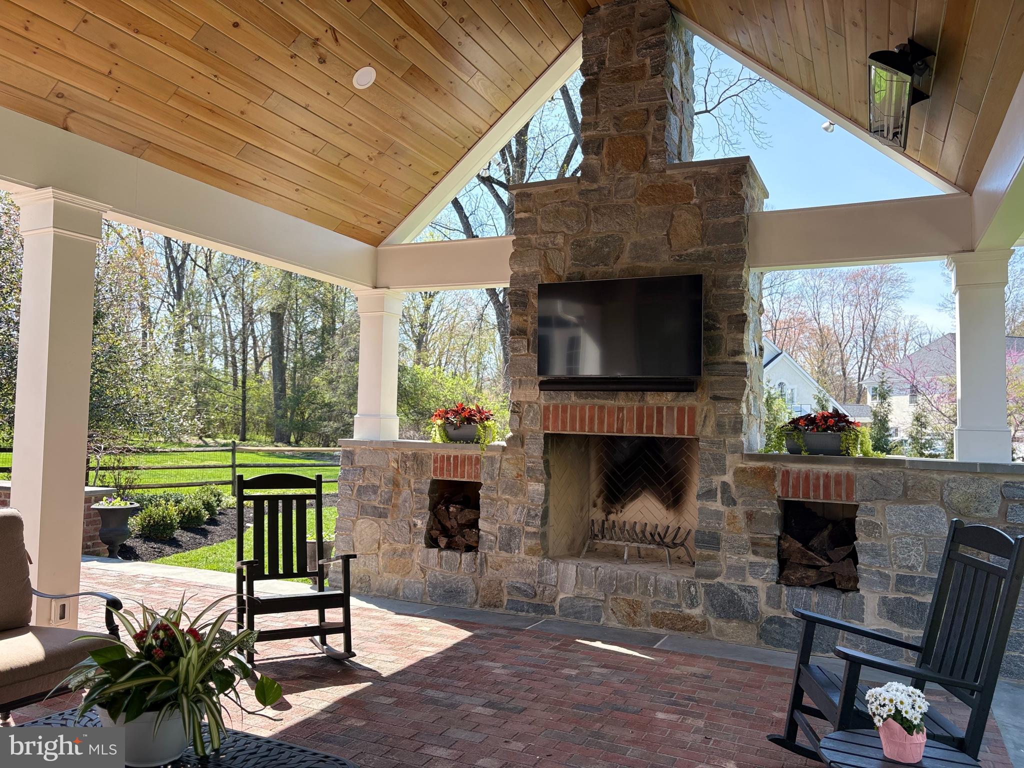 OAKHURST - Residential