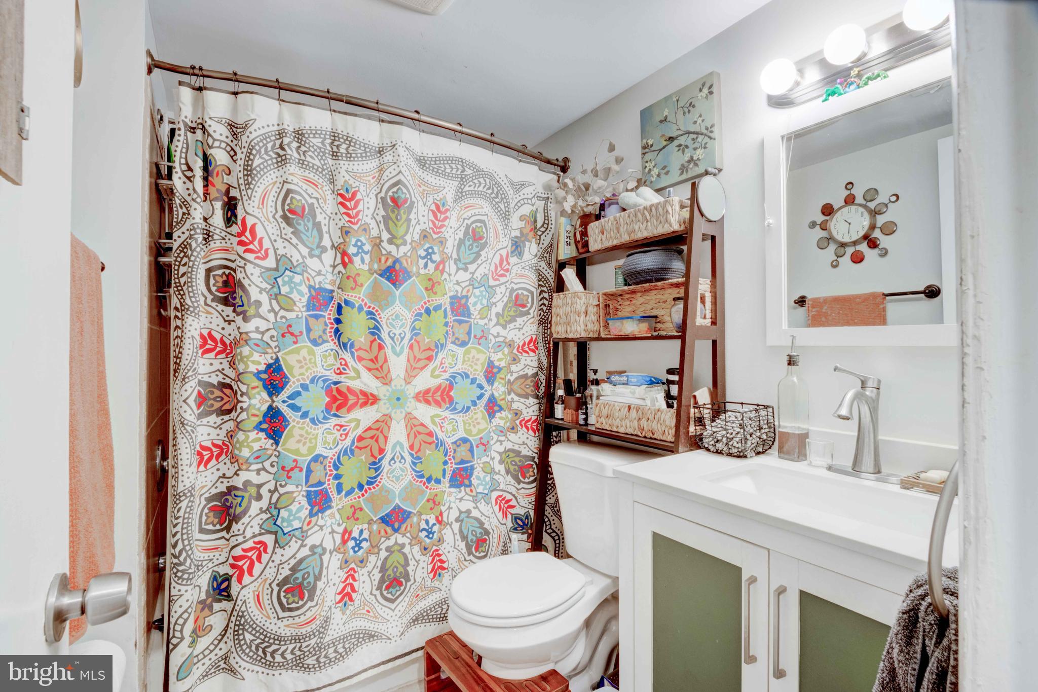 NORTH CREEK VILLAS - Residential