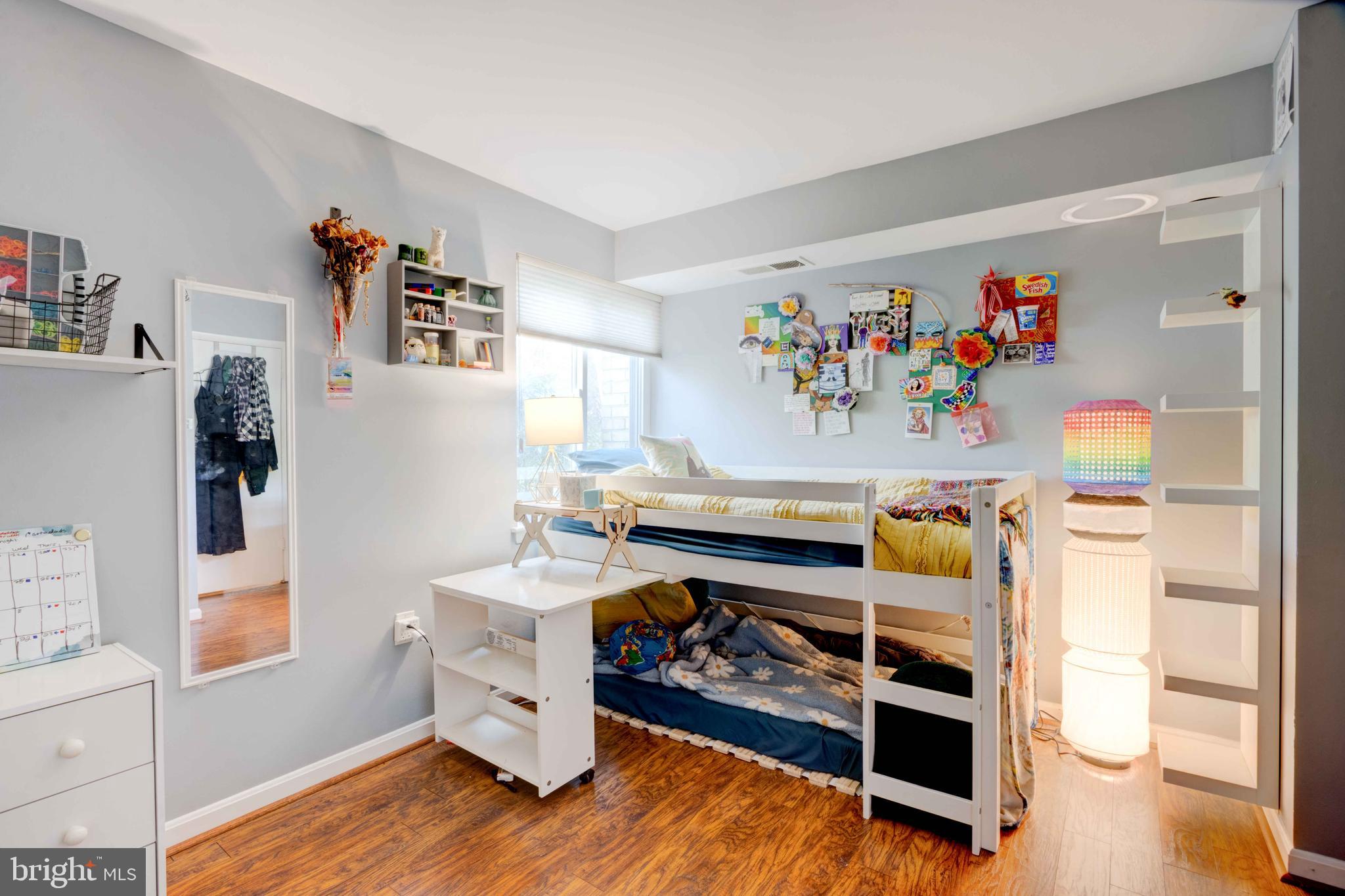 NORTH CREEK VILLAS - Residential