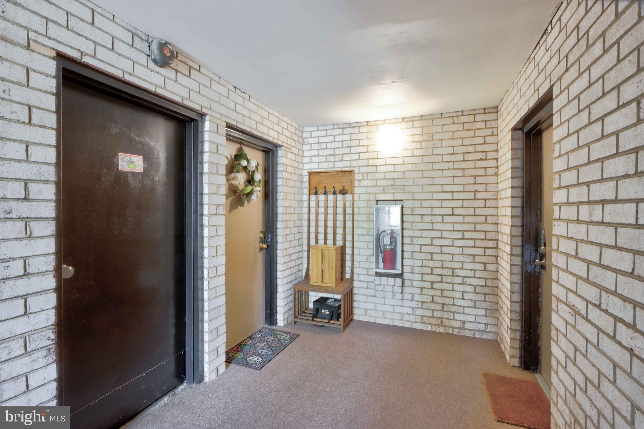 NORTH CREEK VILLAS - Residential