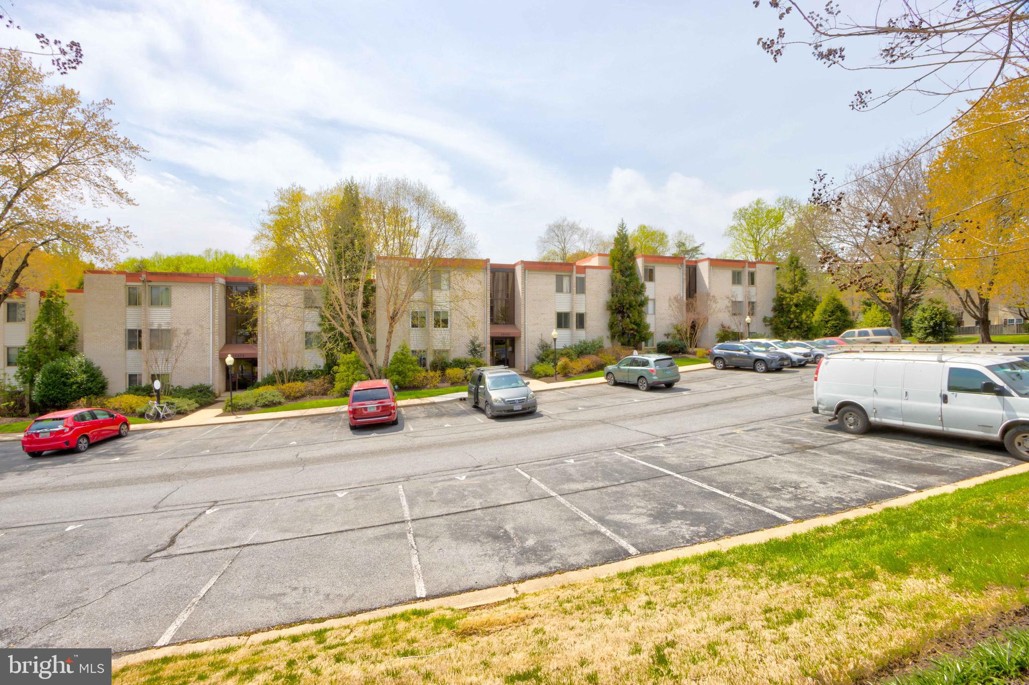 NORTH CREEK VILLAS - Residential