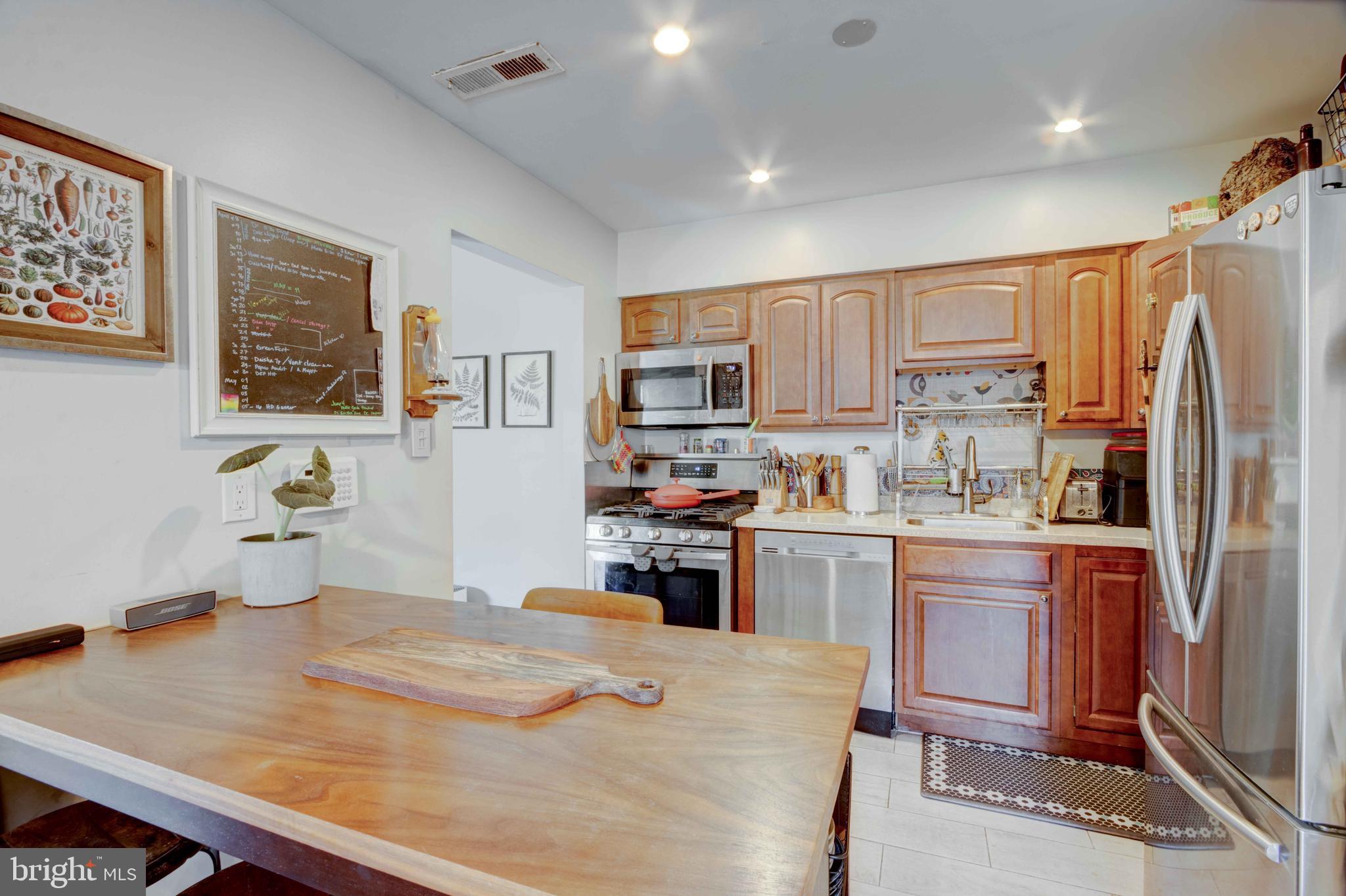 NORTH CREEK VILLAS - Residential