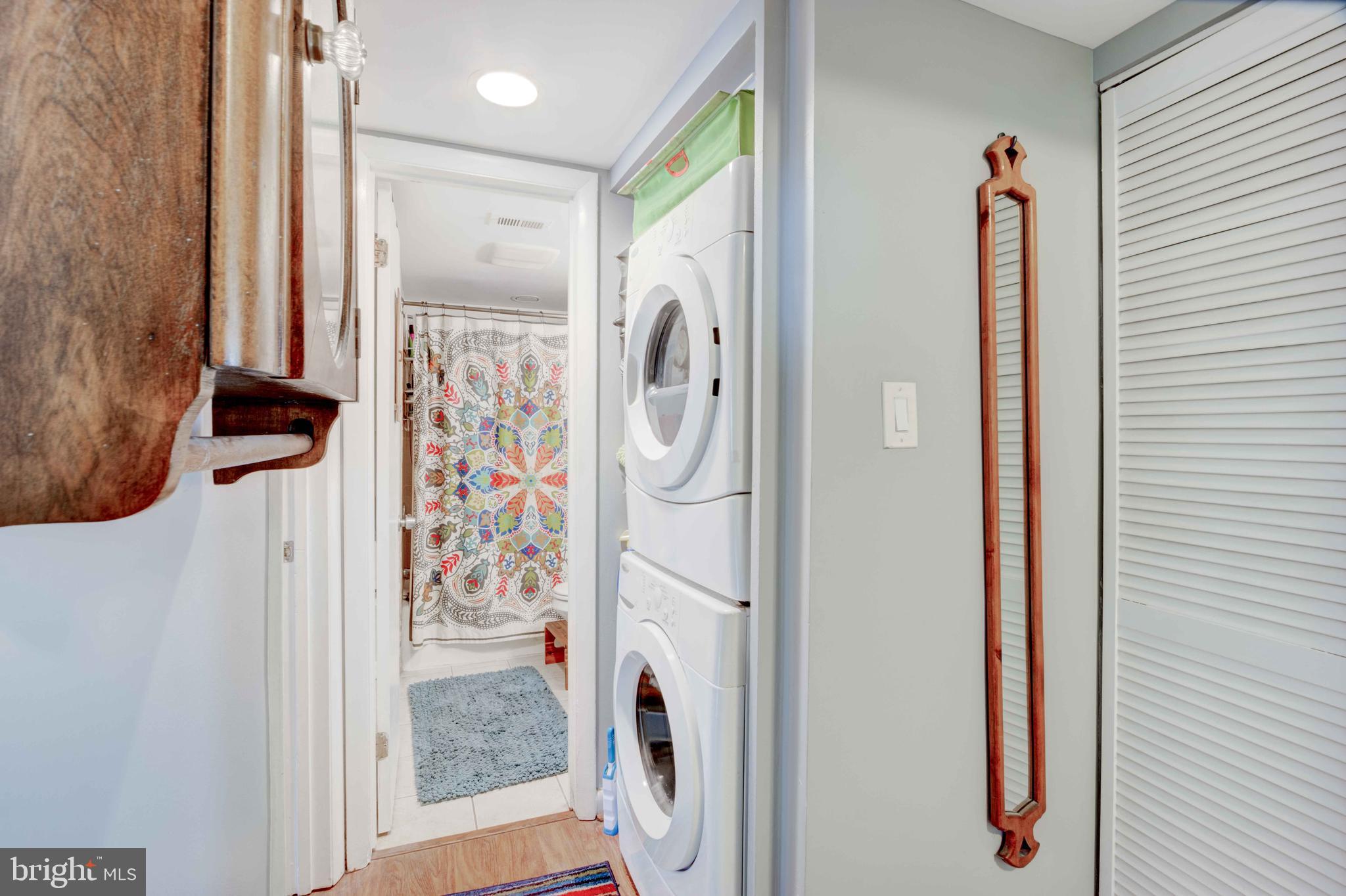 NORTH CREEK VILLAS - Residential