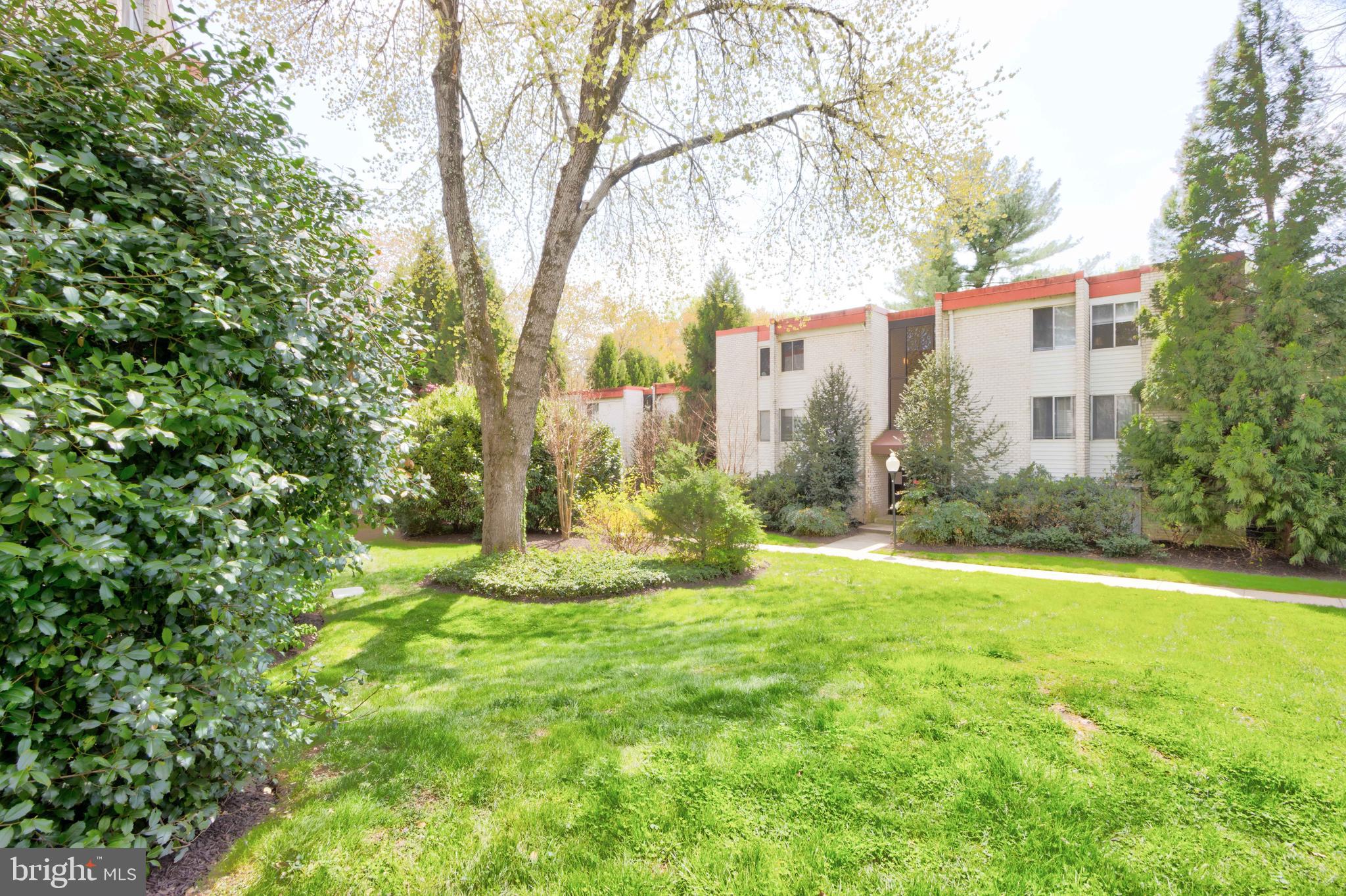 NORTH CREEK VILLAS - Residential