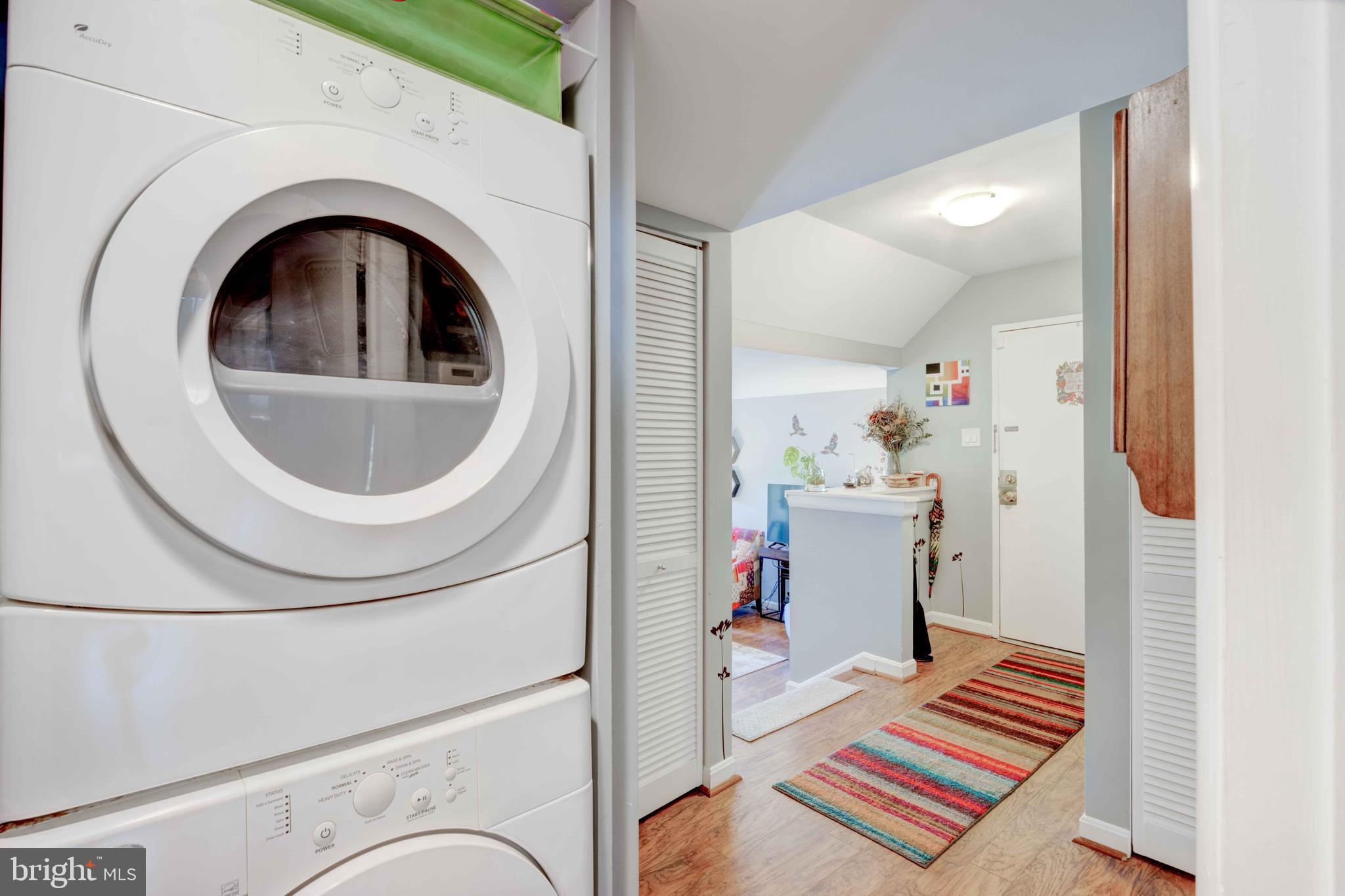 NORTH CREEK VILLAS - Residential