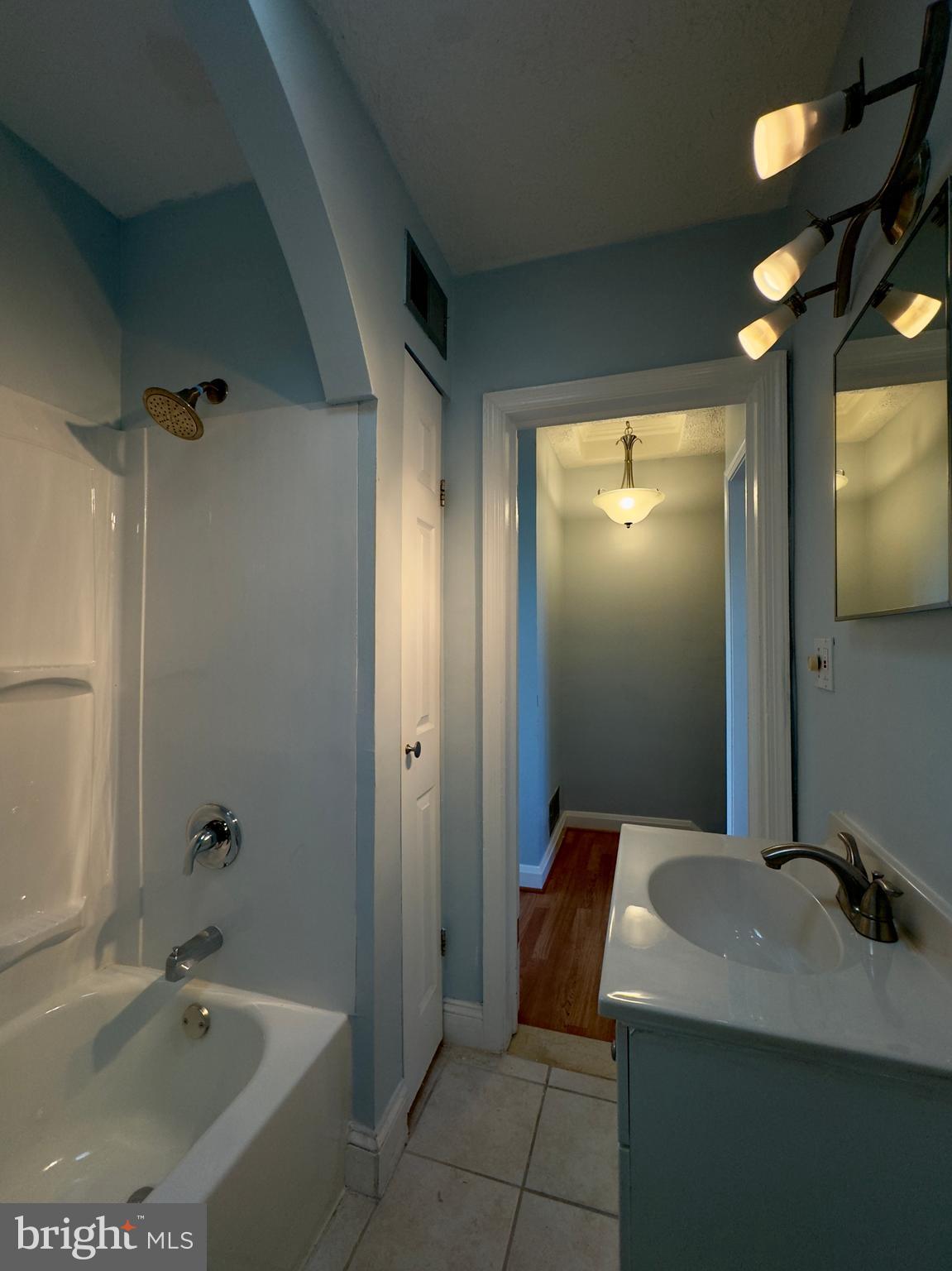 MORRELL PARK - Residential Lease