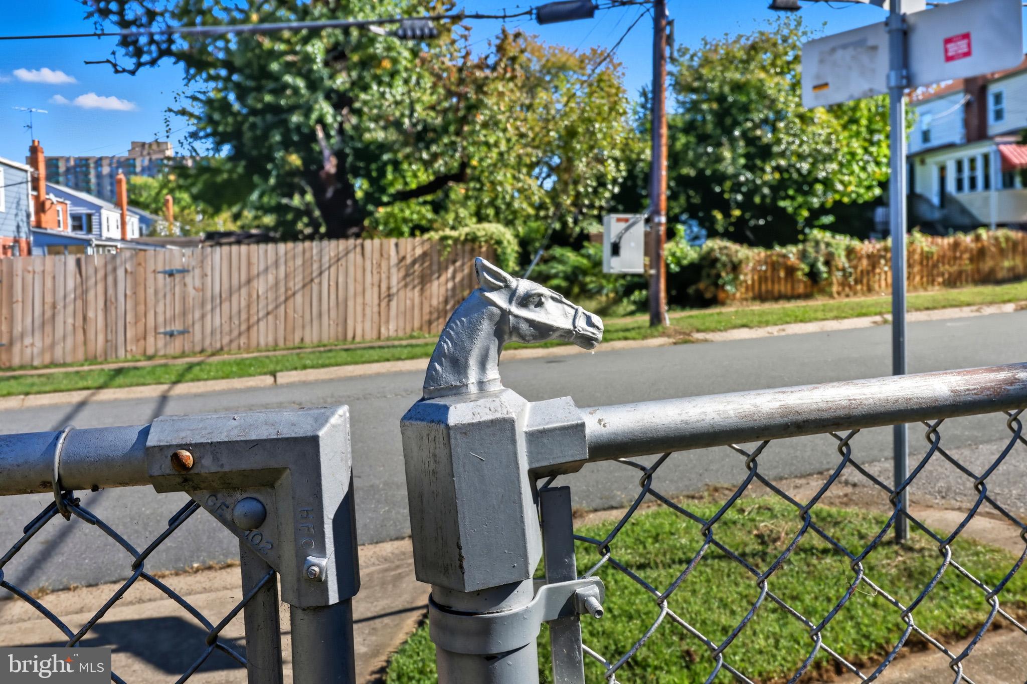 HUNTINGTON - Residential