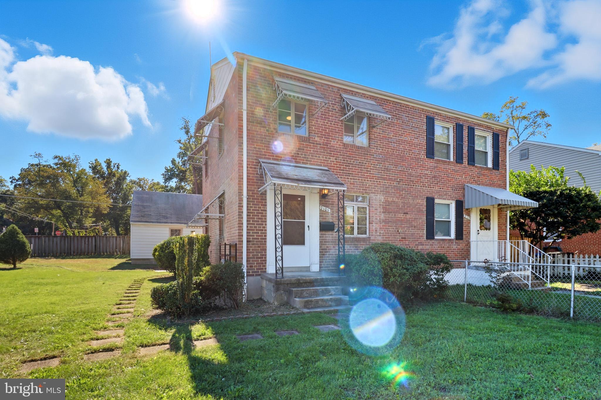 2101 ARLINGTON TERRACE