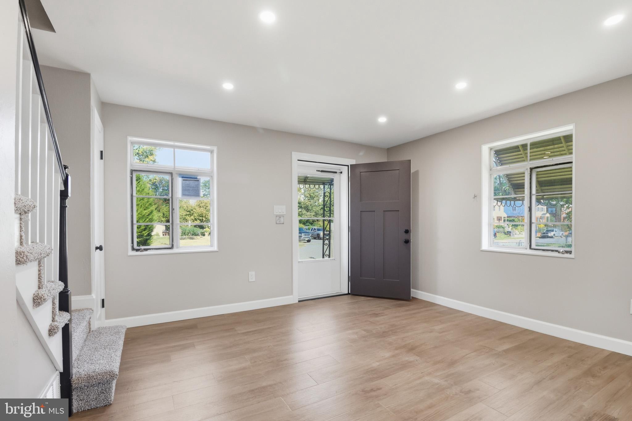 2101 ARLINGTON TERRACE
