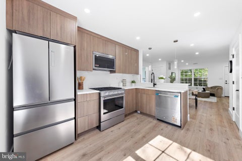 Condo For Sale - 2 Parker Pass<br/> Monmouth County, COLTS NECK, NJ 07722