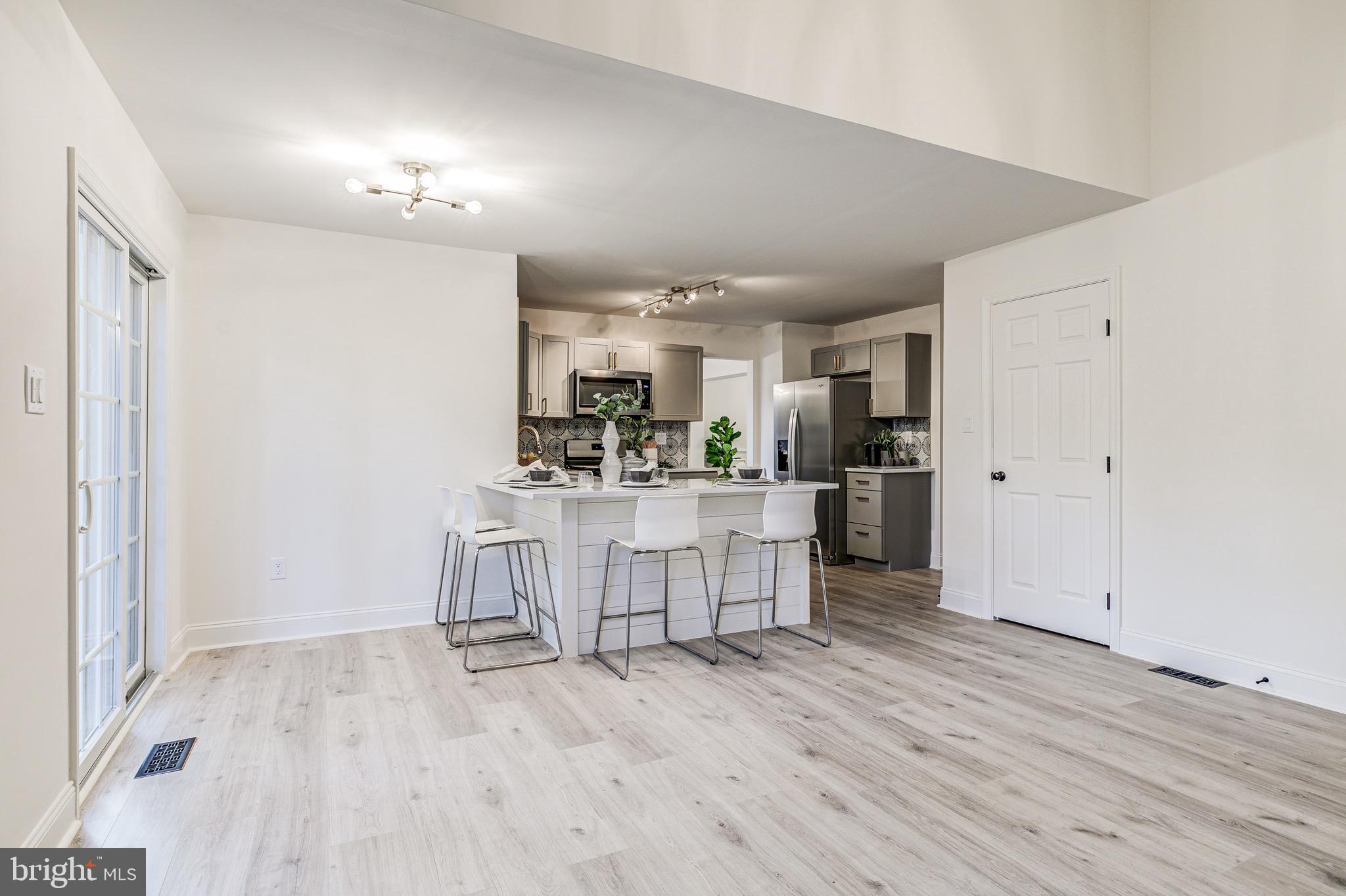 GLYNDON GATE - Residential