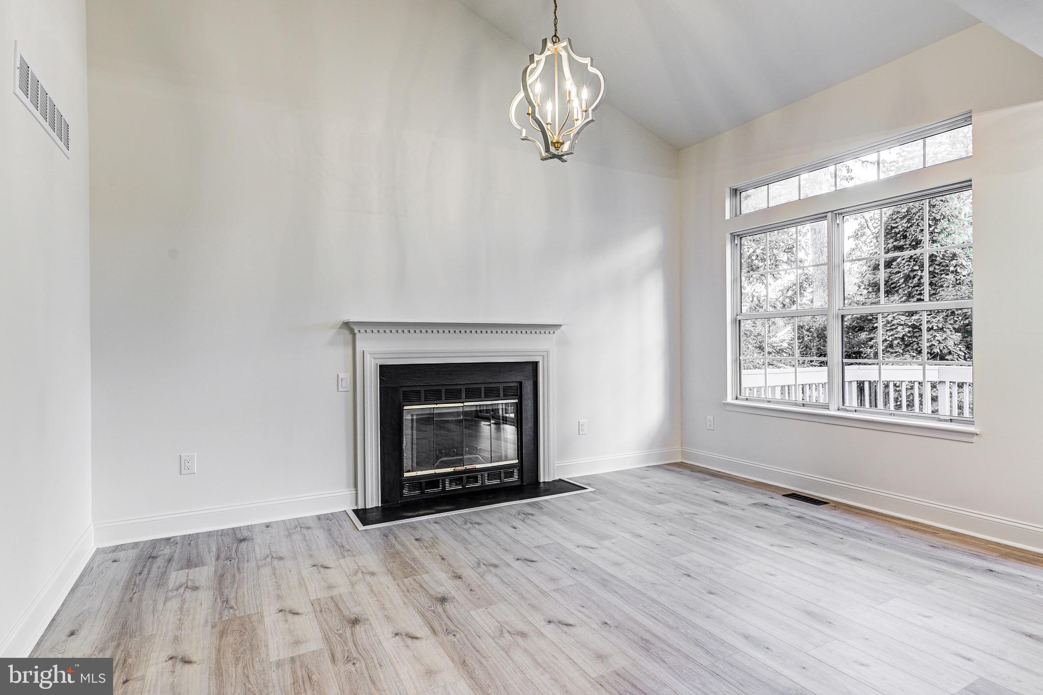 GLYNDON GATE - Residential