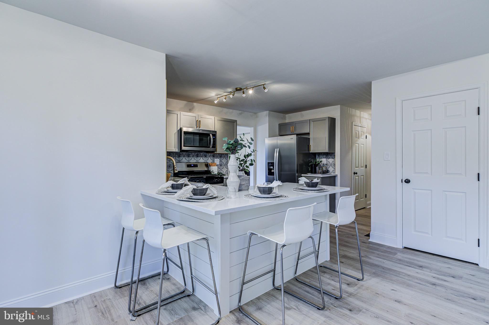 GLYNDON GATE - Residential