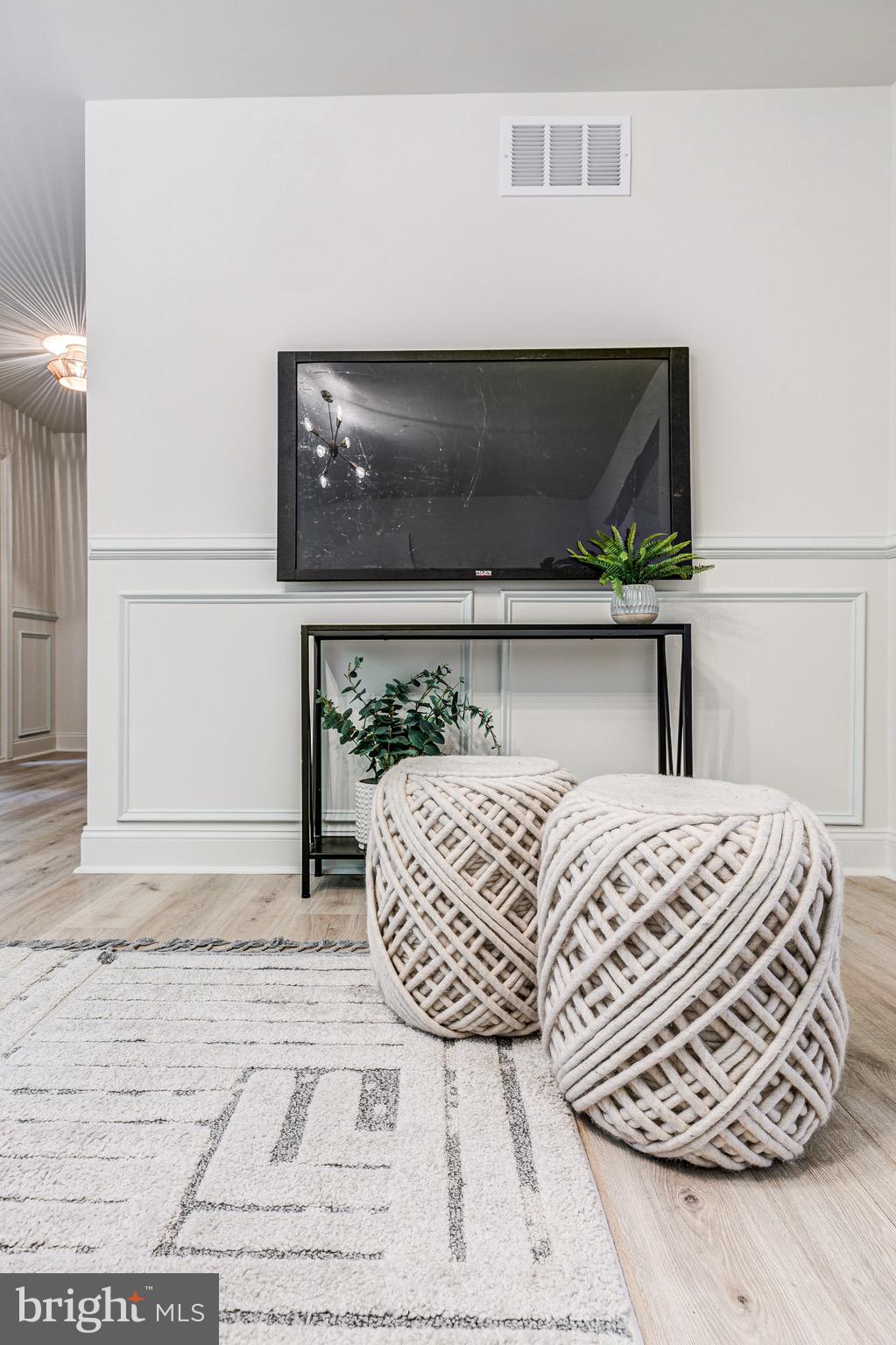 GLYNDON GATE - Residential