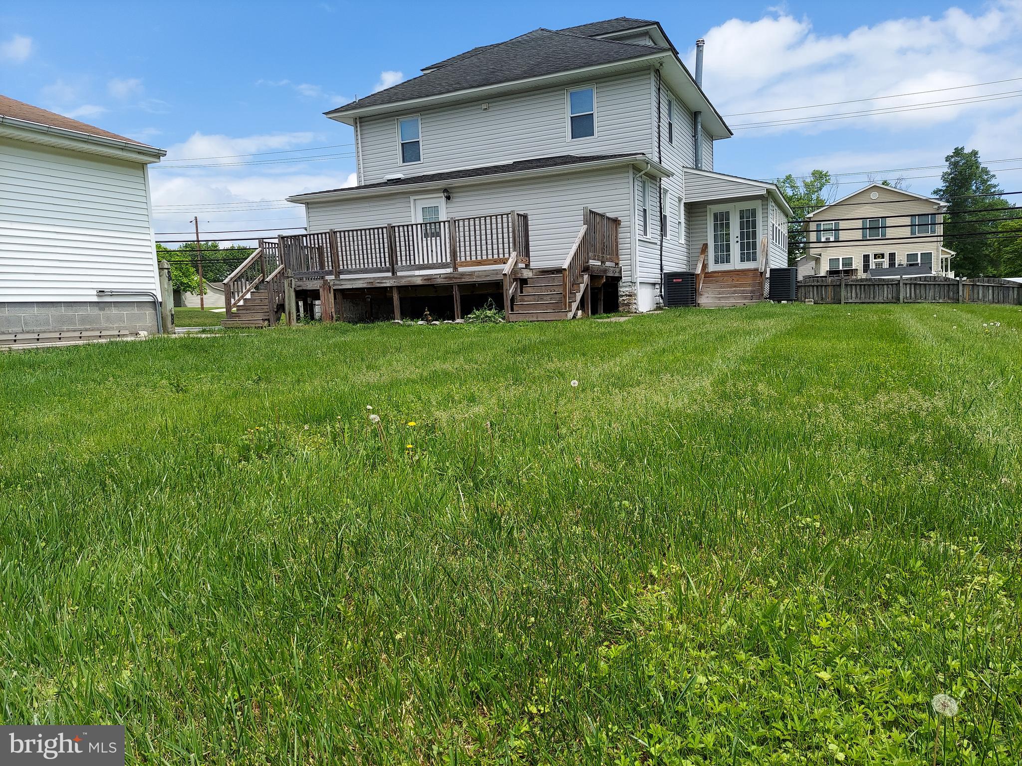 MIDDLE RIVER - Residential